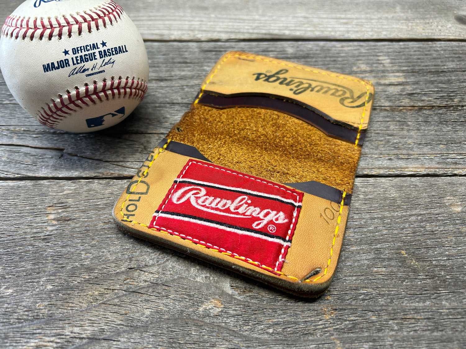 Vintage Rawlings Baseball Glove Wallet!