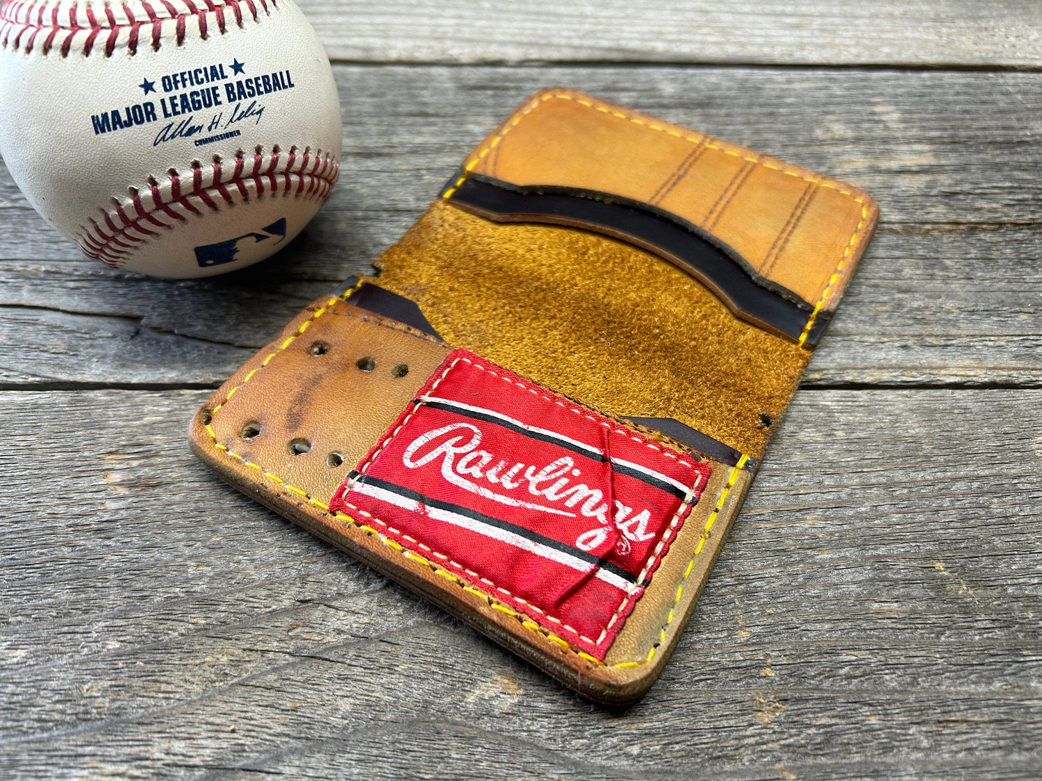 Vintage Rawlings Baseball Glove Wallet!