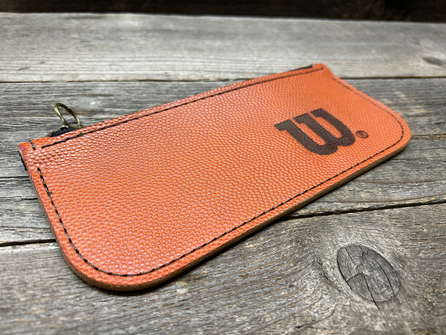 Wilson (NBA) Horween Money Bag w/zipper - The Clubbie!!