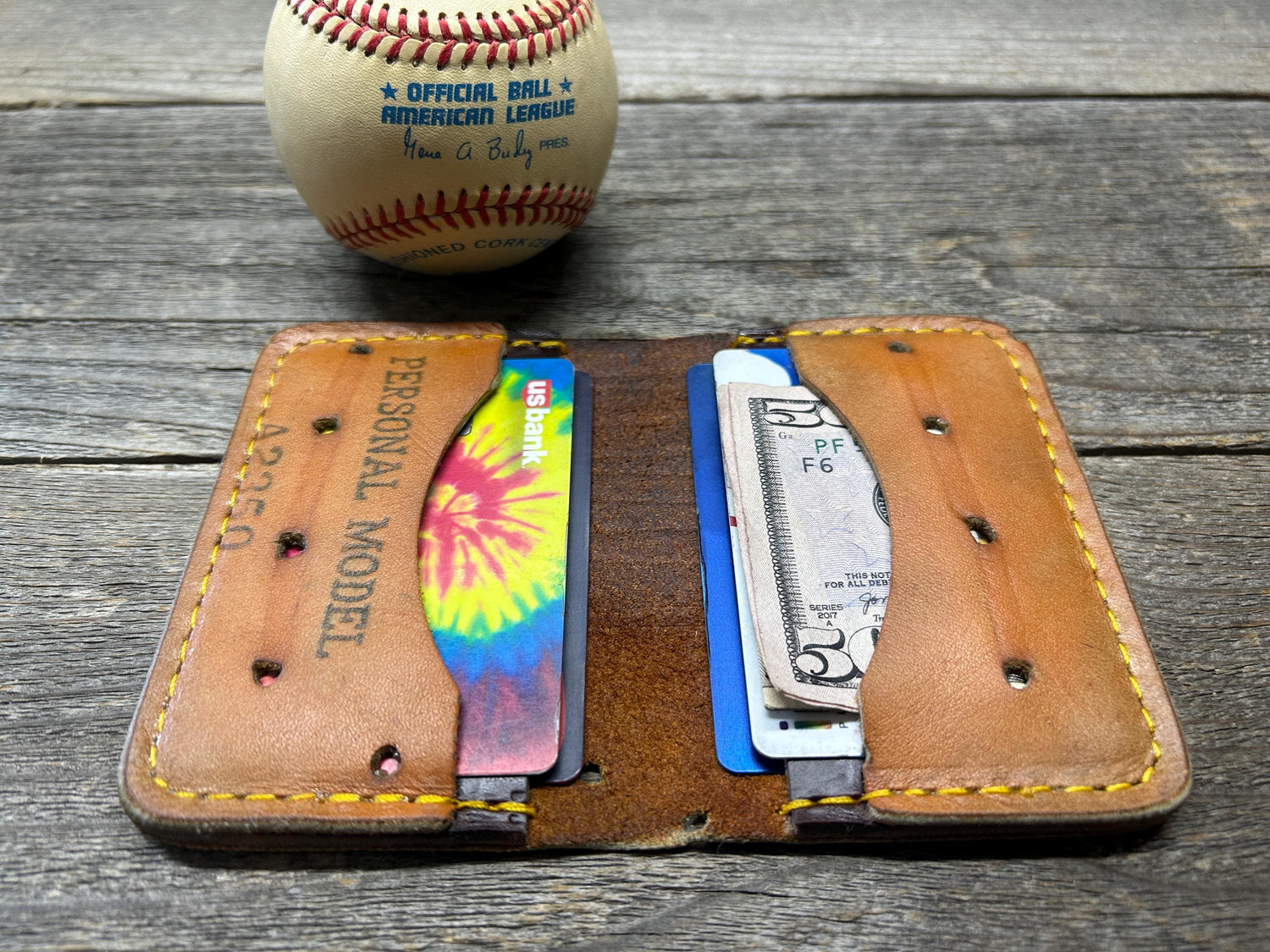 Vintage Wilson George Brett "MVP" Baseball Glove Wallet!
