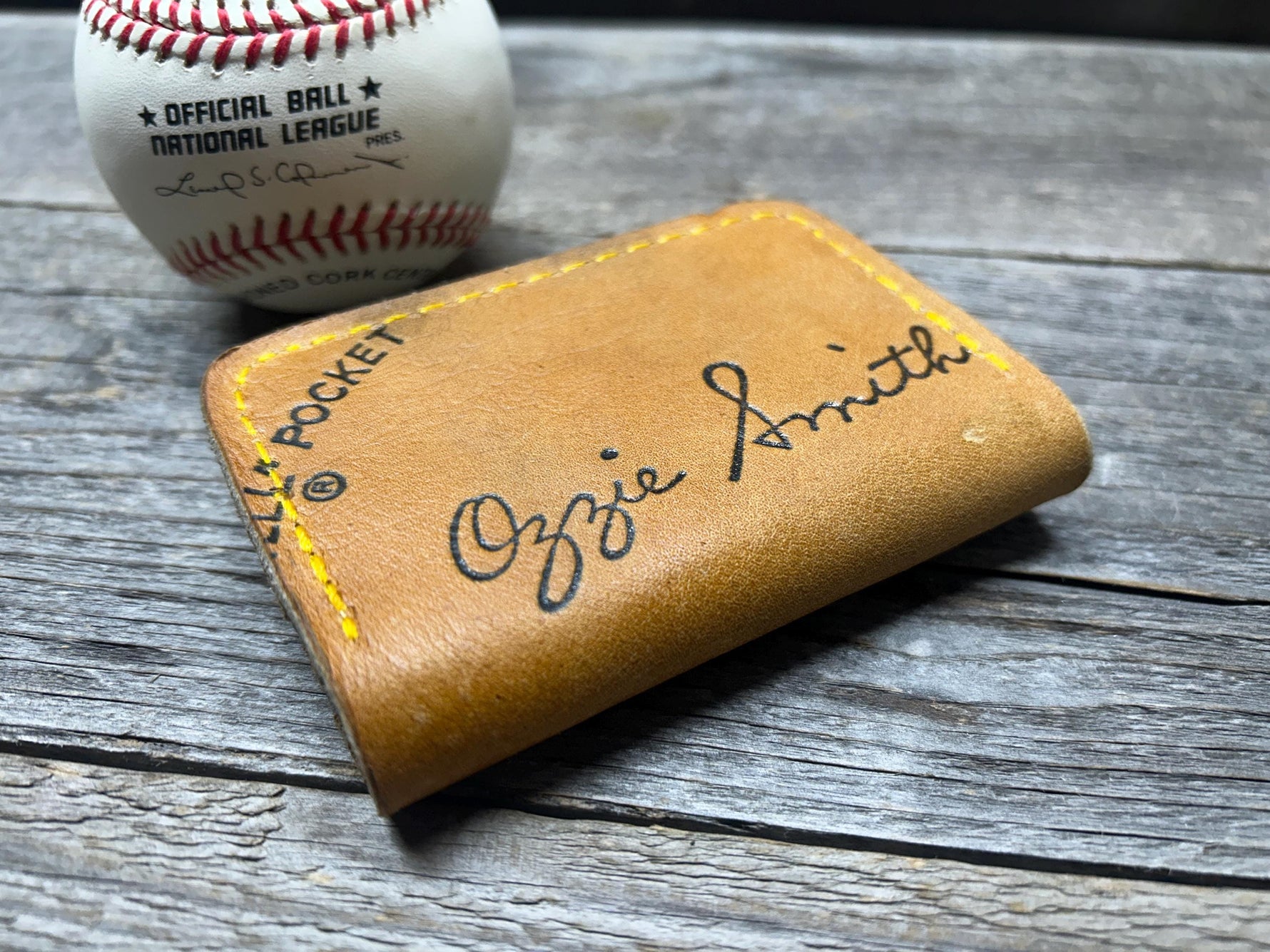 Vintage Rawlings Ozzie Smith Baseball Glove Wallet!