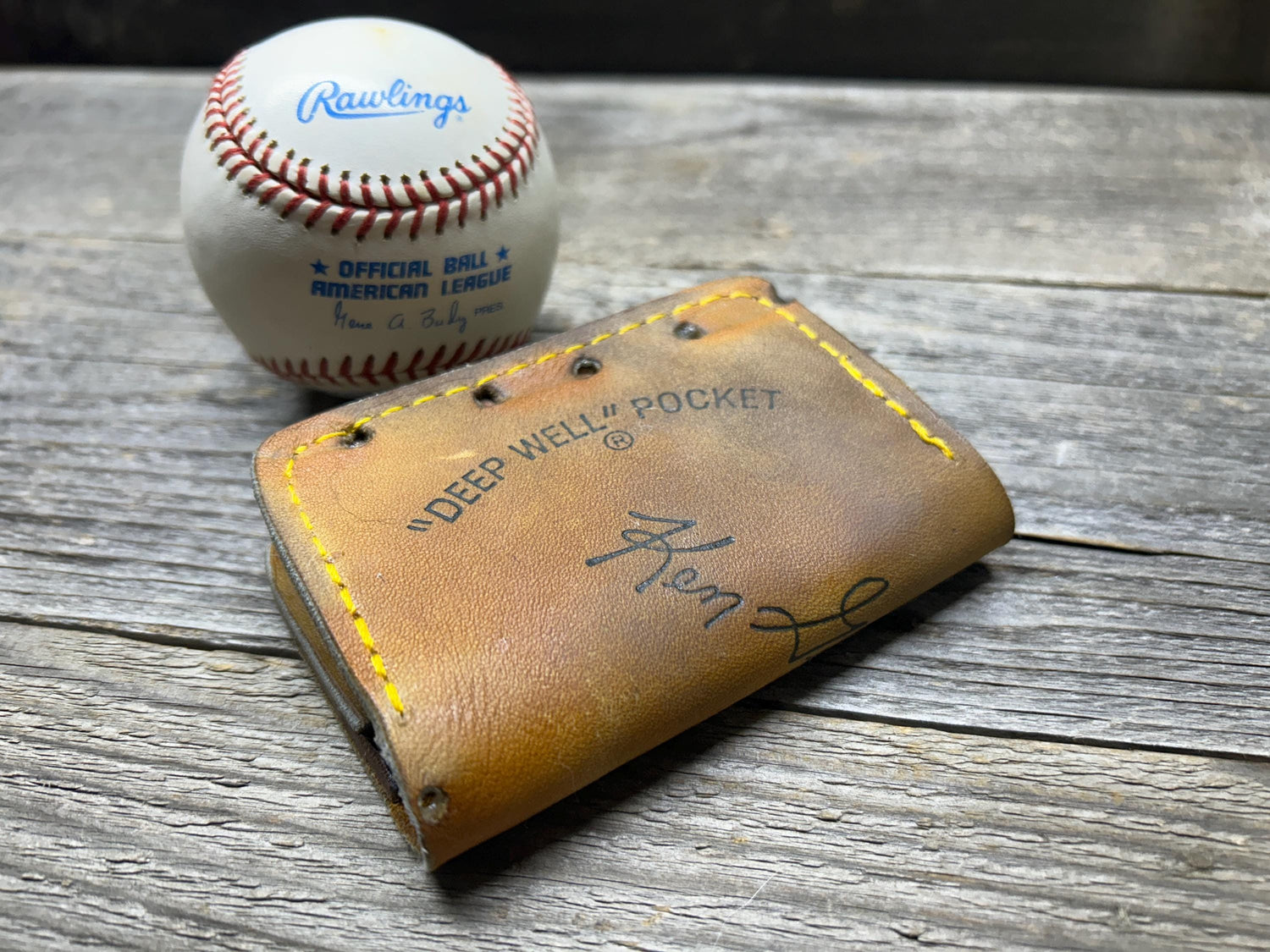 Vintage Rawlings Ken Griffey Jr Baseball Glove Wallet!