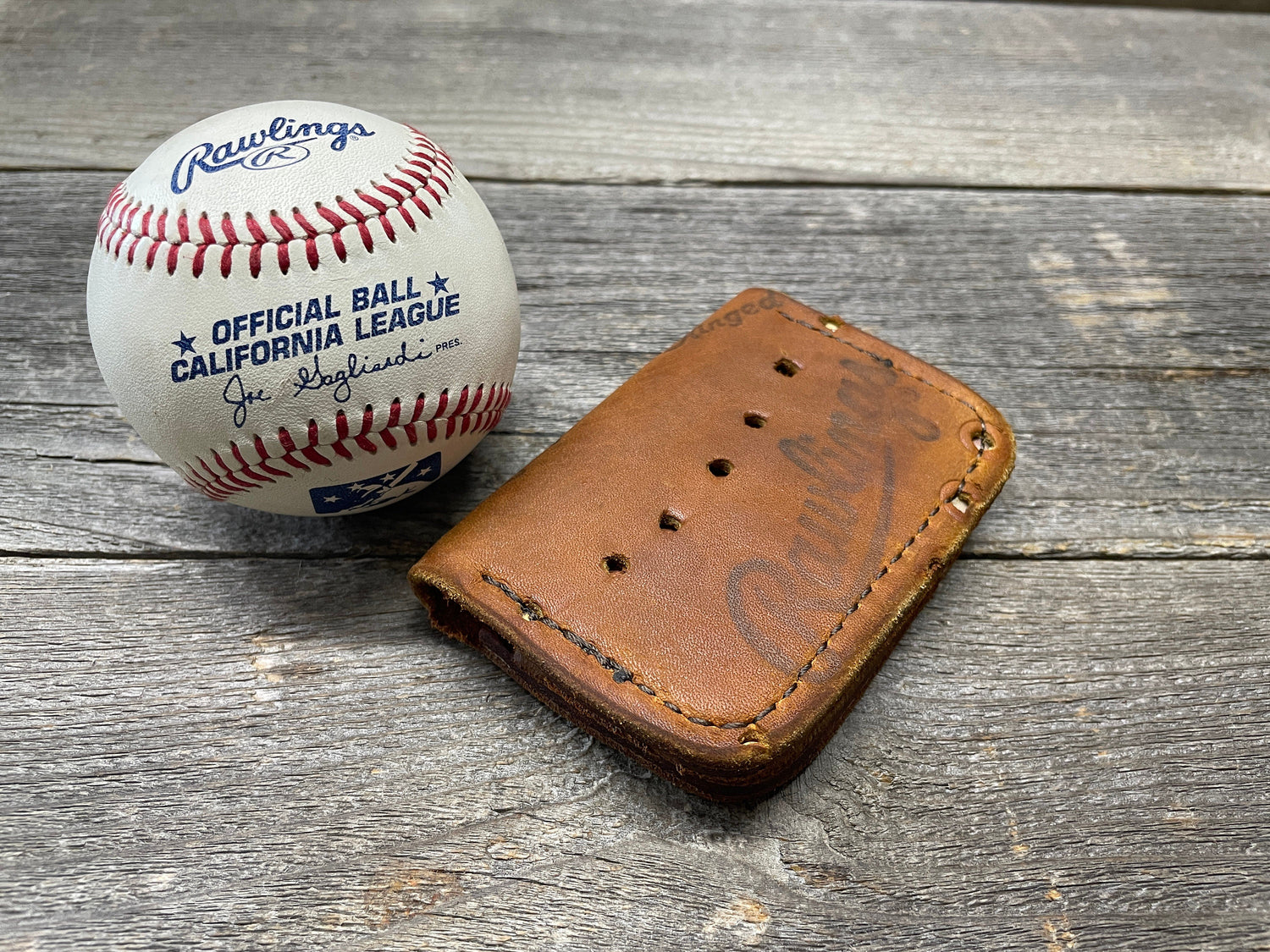 Vintage Rawlings Ryne Sandberg Baseball Glove Wallet!!
