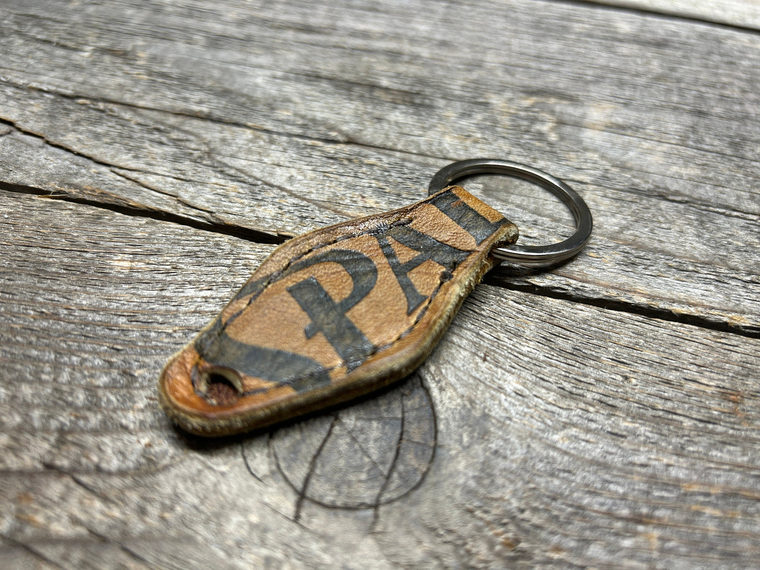 Vintage Spalding Baseball Glove Key Chain - NEW STYLE! (vintage hotel key style)!