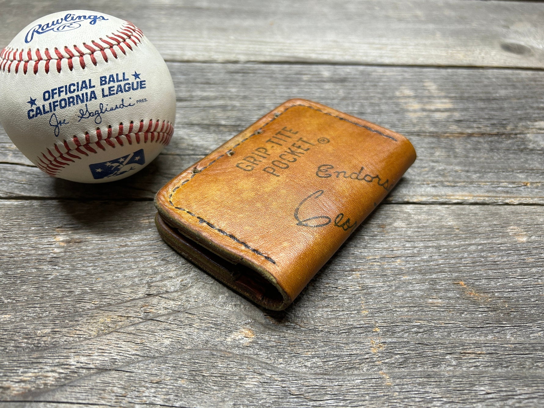Wilson George Brett Baseball Glove Wallet!!