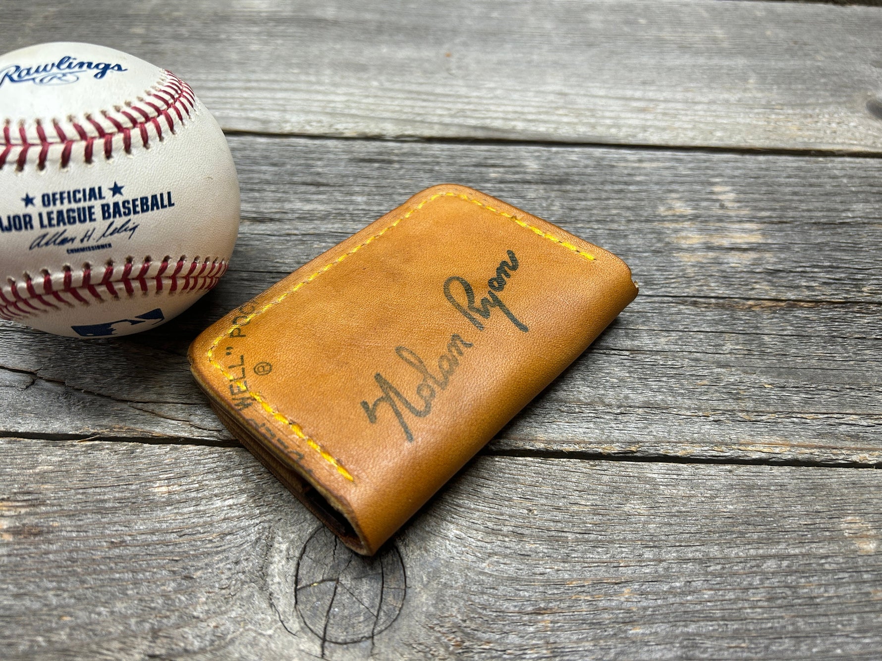 Vintage Rawlings Nolan Ryan Baseball Glove Wallet!!