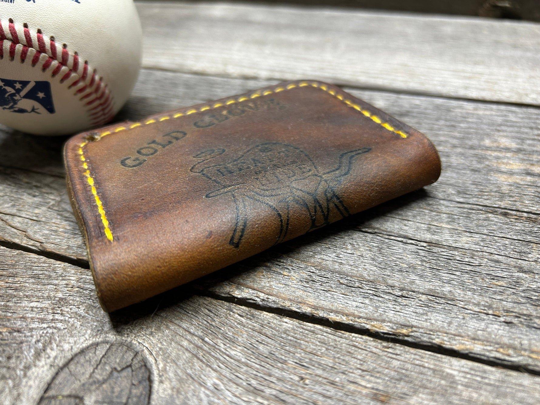 Vintage Made in the USA Rawlings Heart of the Hide Baseball Glove Wallet!