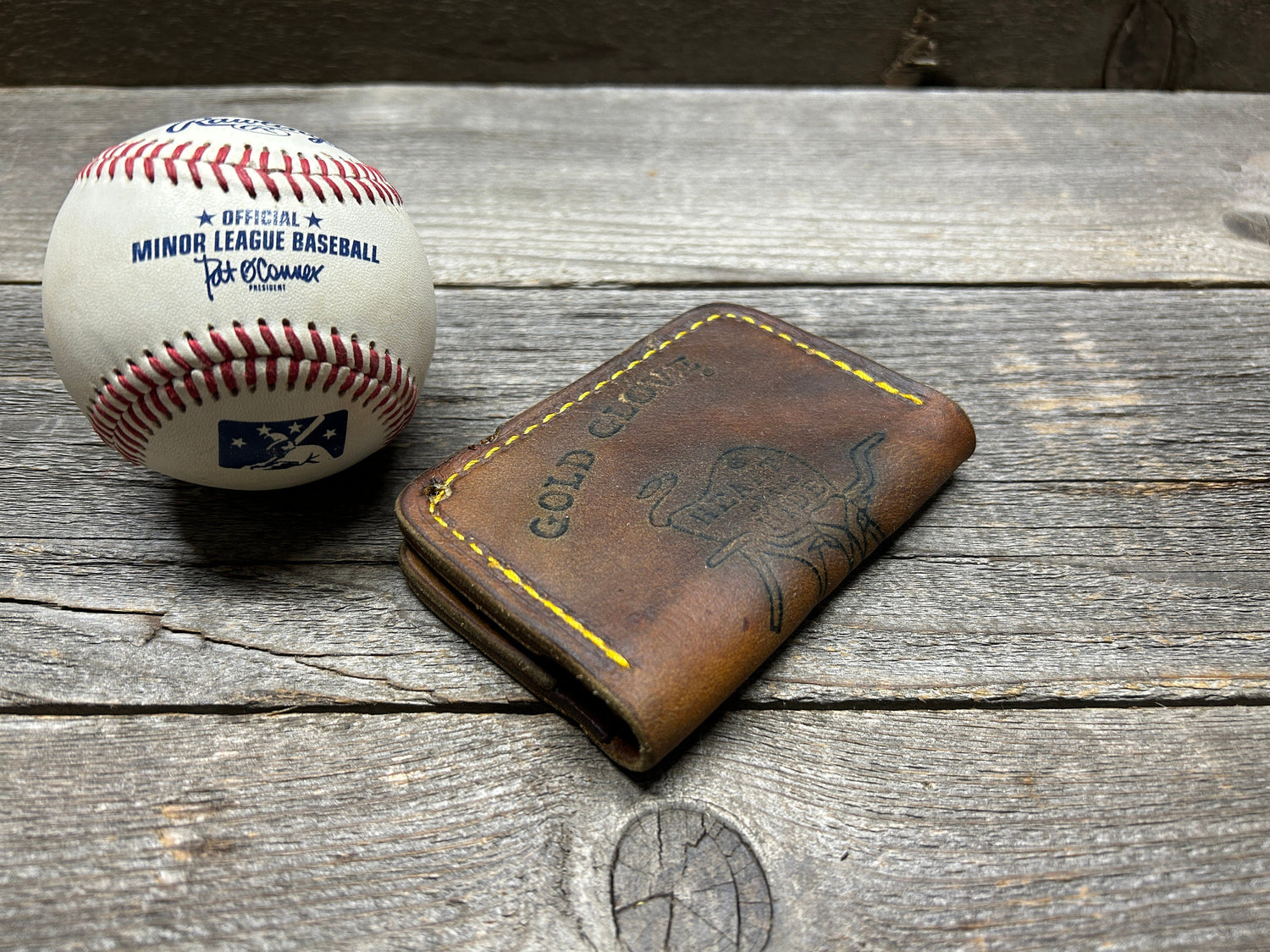 Vintage Made in the USA Rawlings Heart of the Hide Baseball Glove Wallet!