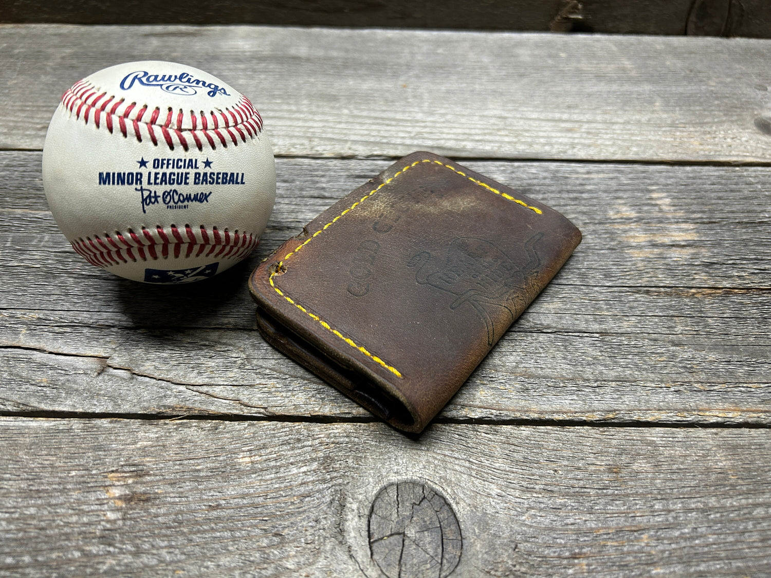Vintage Made in the USA Rawlings Heart of the Hide Baseball Glove Wallet!