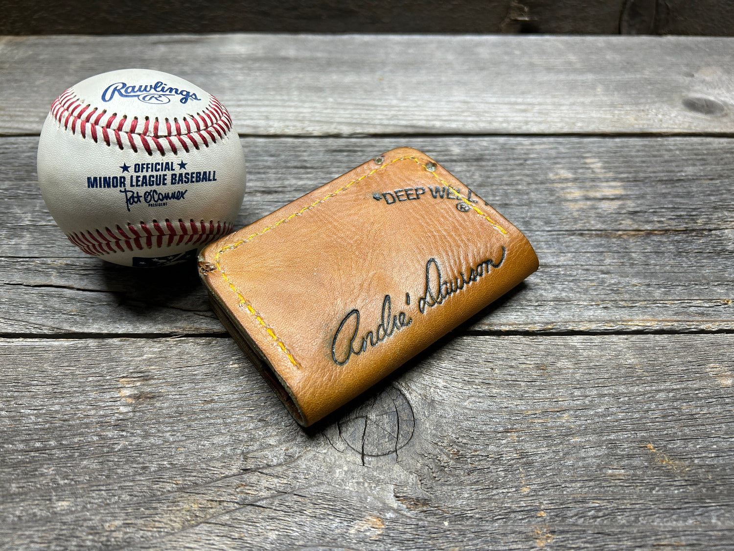 Vintage Rawlings Andre Dawson Baseball Glove Wallet!!