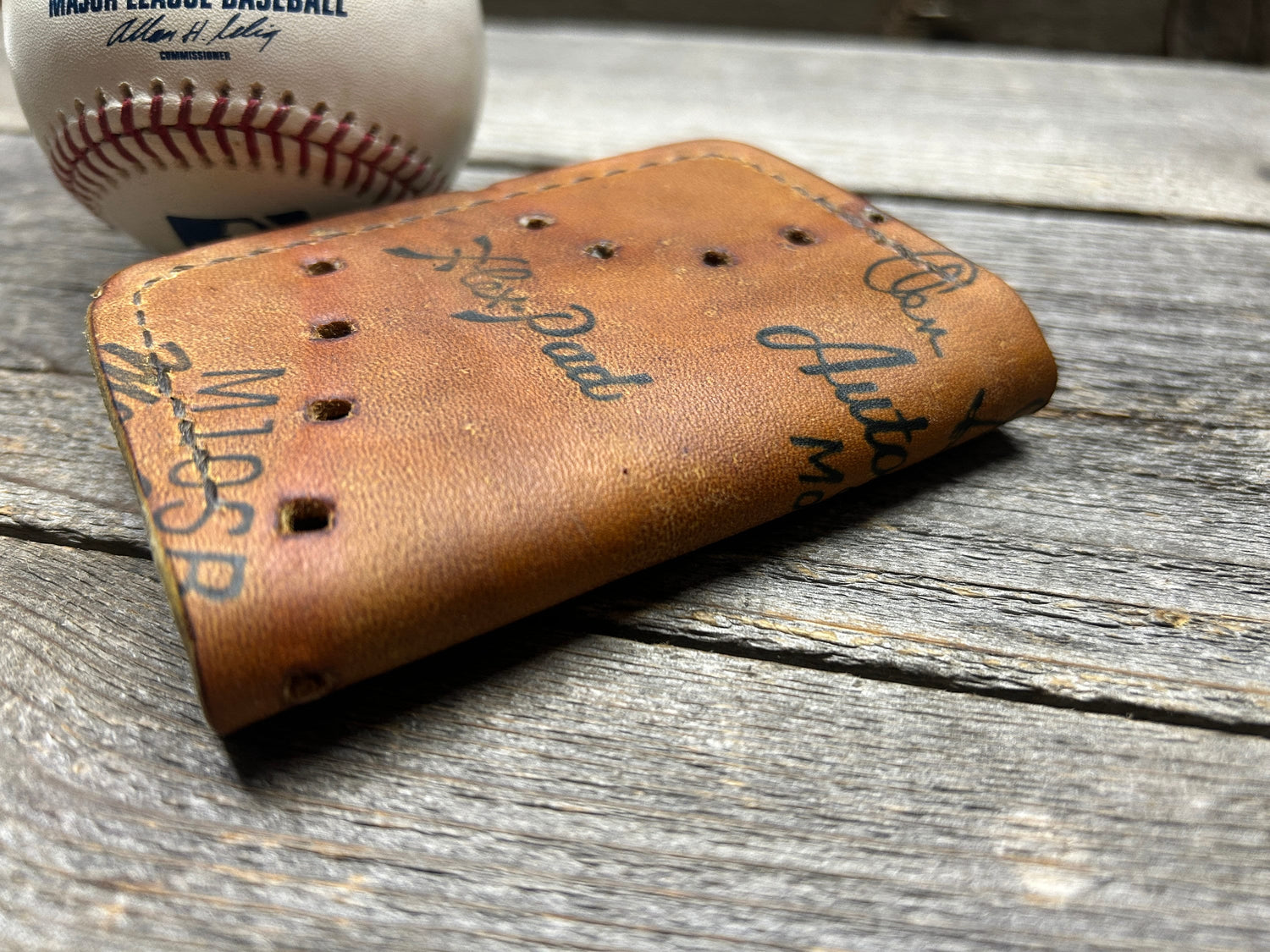 Vintage MacGregor Don Sutton Baseball Glove Wallet!!