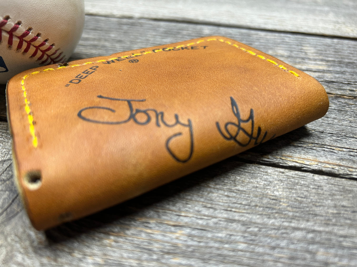 Vintage Rawlings Tony Gwynn Baseball Glove Wallet!