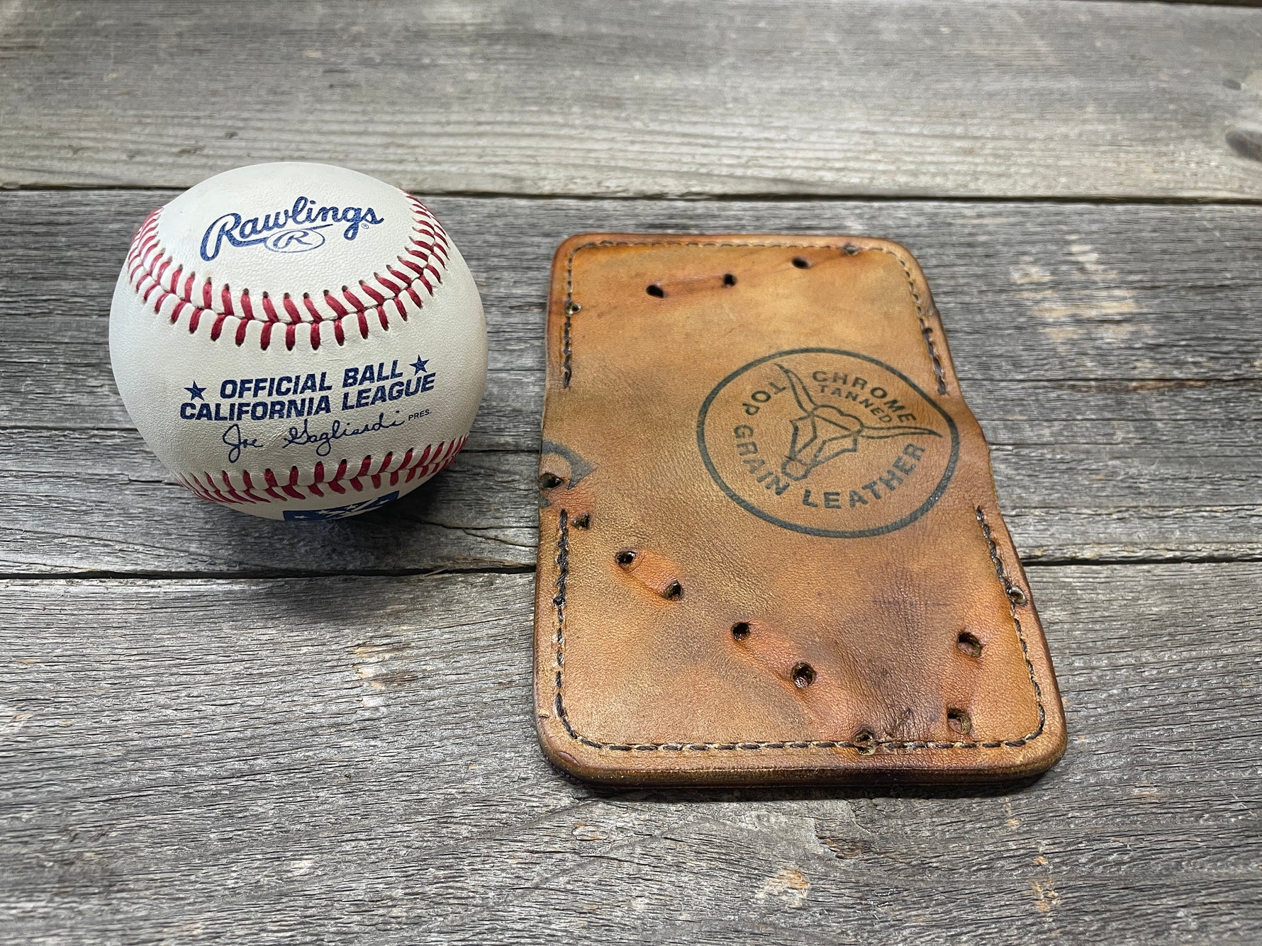 Vintage Spalding Jim Palmer Baseball Glove Wallet!