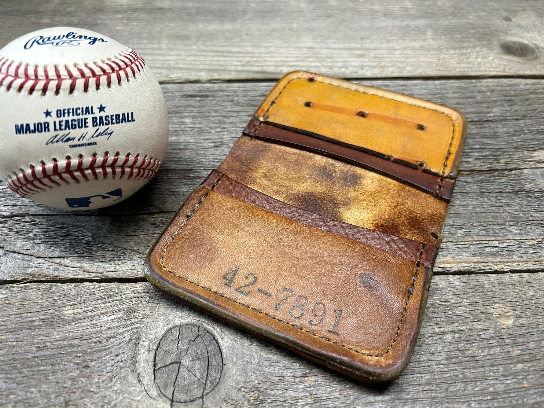 Vintage MacGregor Willie Mays Baseball Glove Wallet!