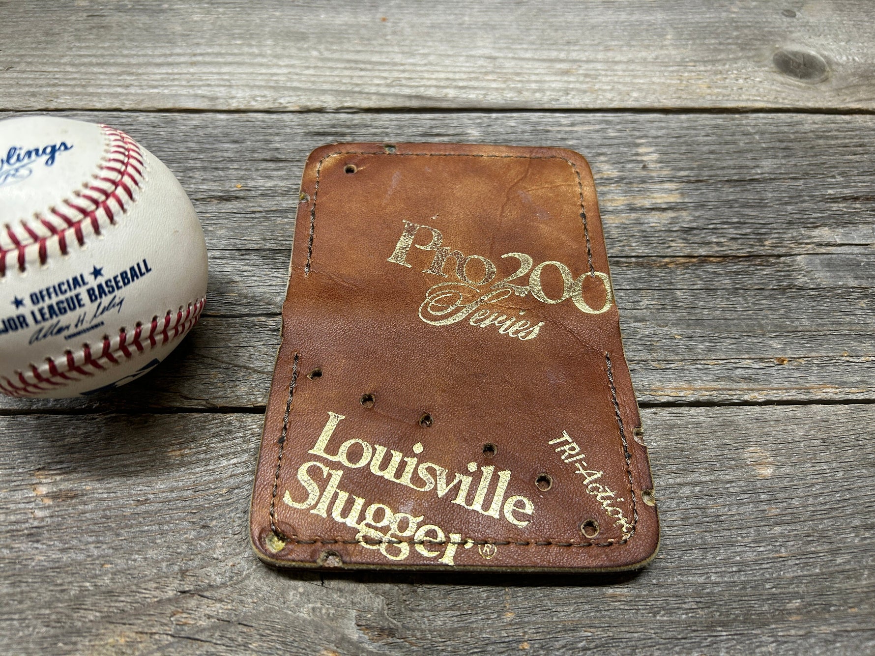 Vintage Louisville Slugger "PRO 200" Baseball Glove Wallet!