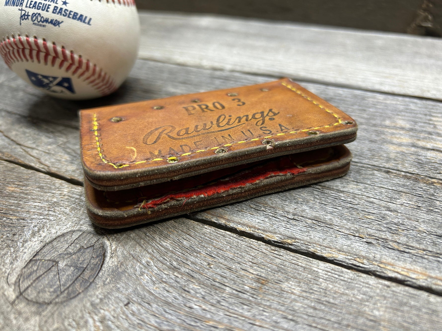Vintage Made in the USA Rawlings Heart of the Hide Baseball Glove Wallet!