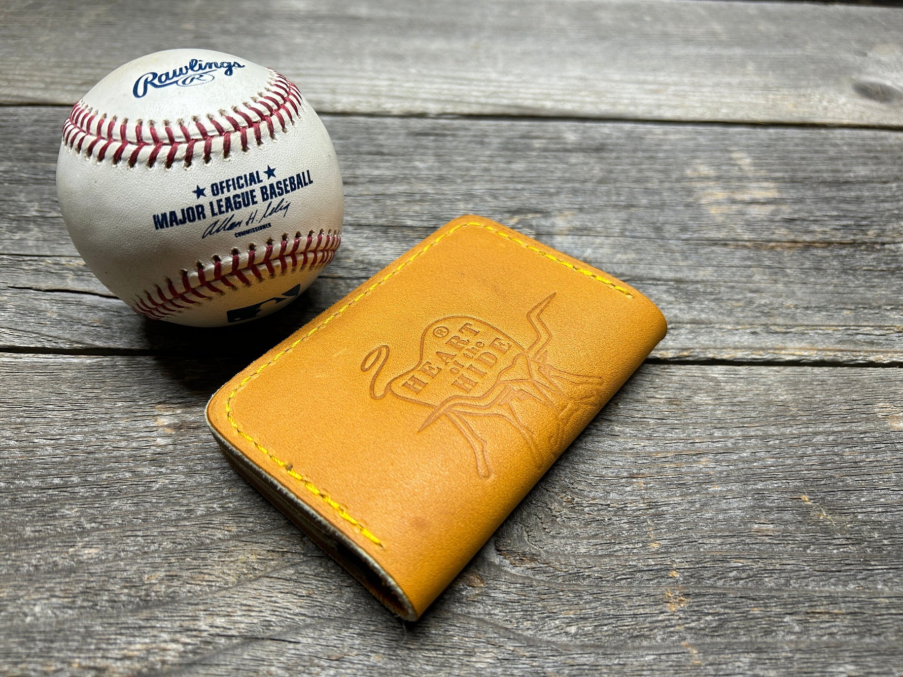 Limited Stock!! Rawlings Heart of the Hide Horween Baseball Glove Wallet!!