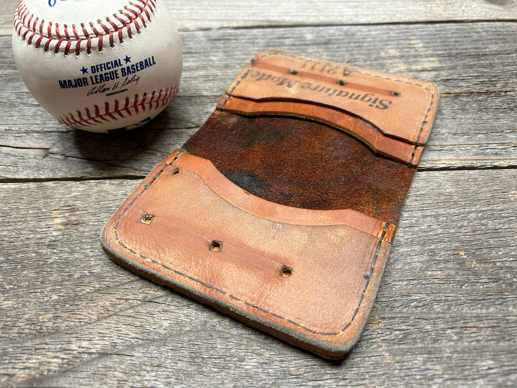 Vintage Wilson George Brett Baseball Glove Wallet!