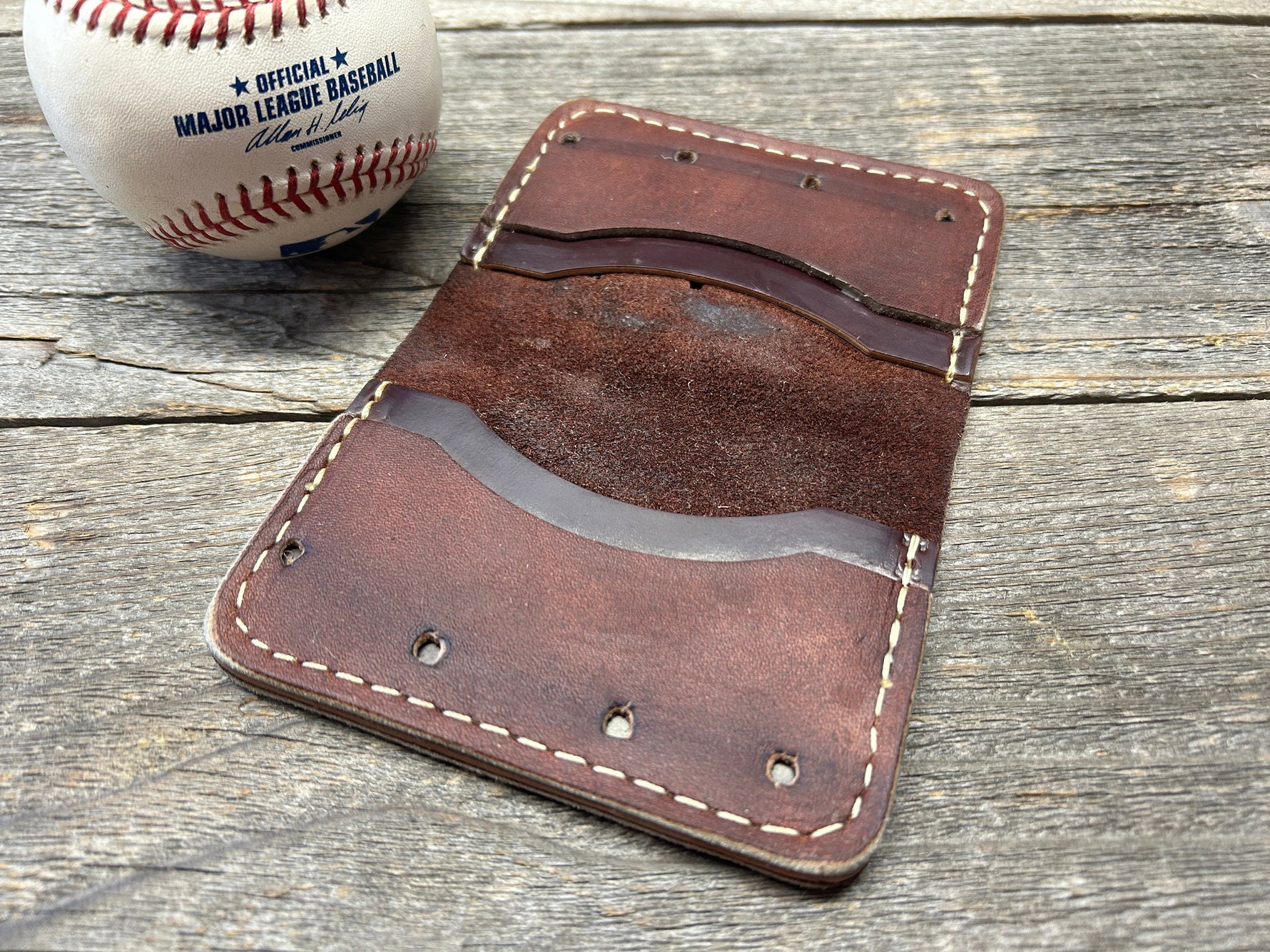 Vintage MacGregor Hank Aaron Baseball Glove Wallet!