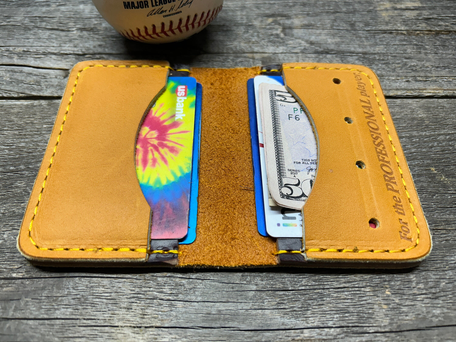 Limited Stock!! Rawlings Heart of the Hide Horween Baseball Glove Wallet!!