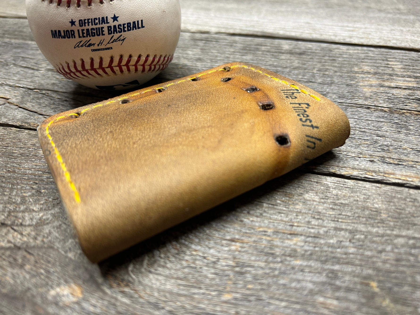 Vintage Rawlings Baseball Glove Wallet!