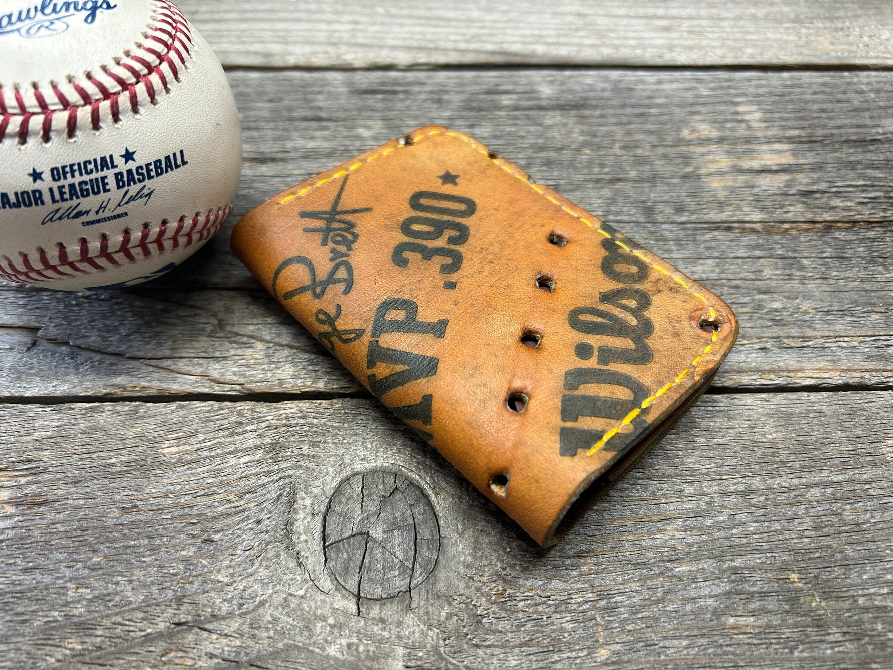 Vintage Wilson George Brett "MVP" Baseball Glove Wallet!