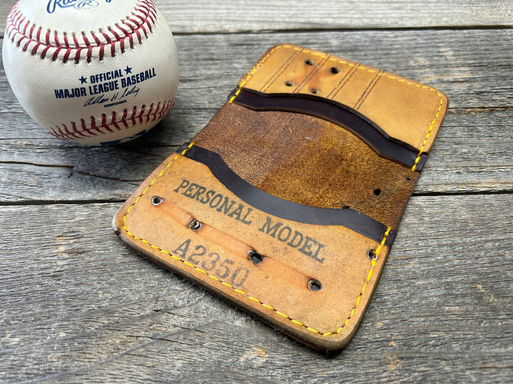 Vintage Wilson George Brett "MVP" Baseball Glove Wallet!