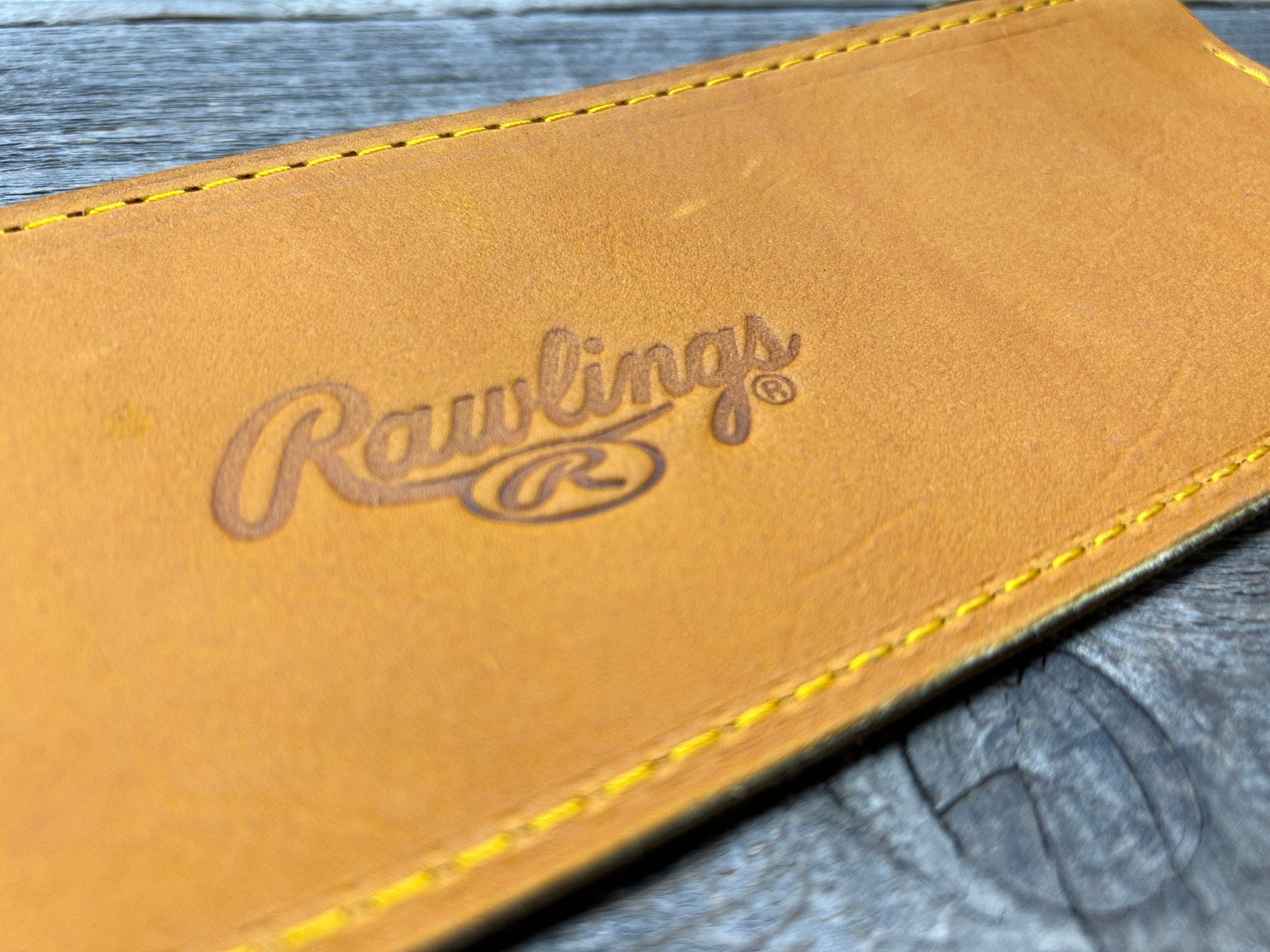 Rawlings Heart of the Hide Horween Money Bag w/zipper - The Clubbie!!