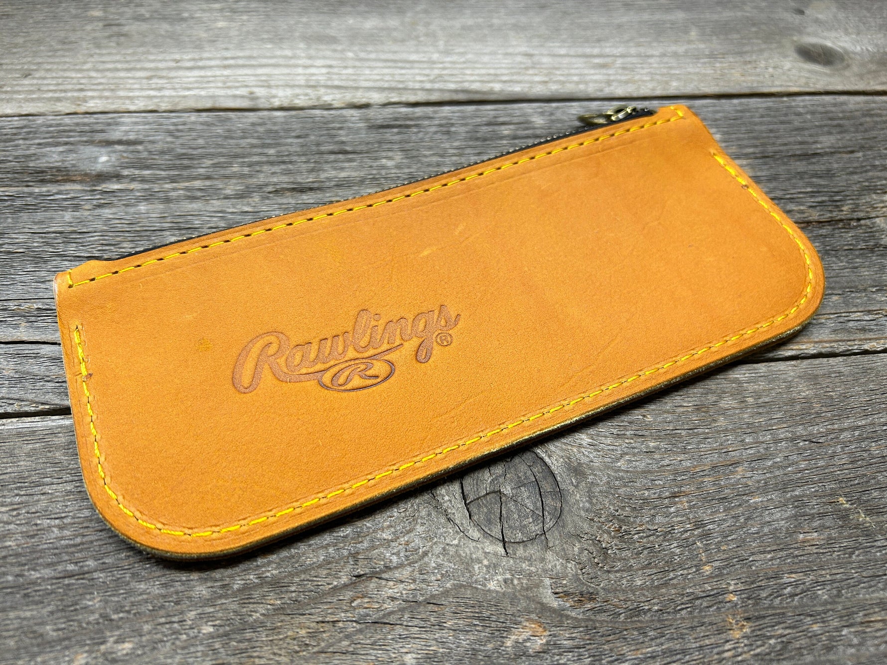 Rawlings Heart of the Hide Horween Money Bag w/zipper - The Clubbie!!