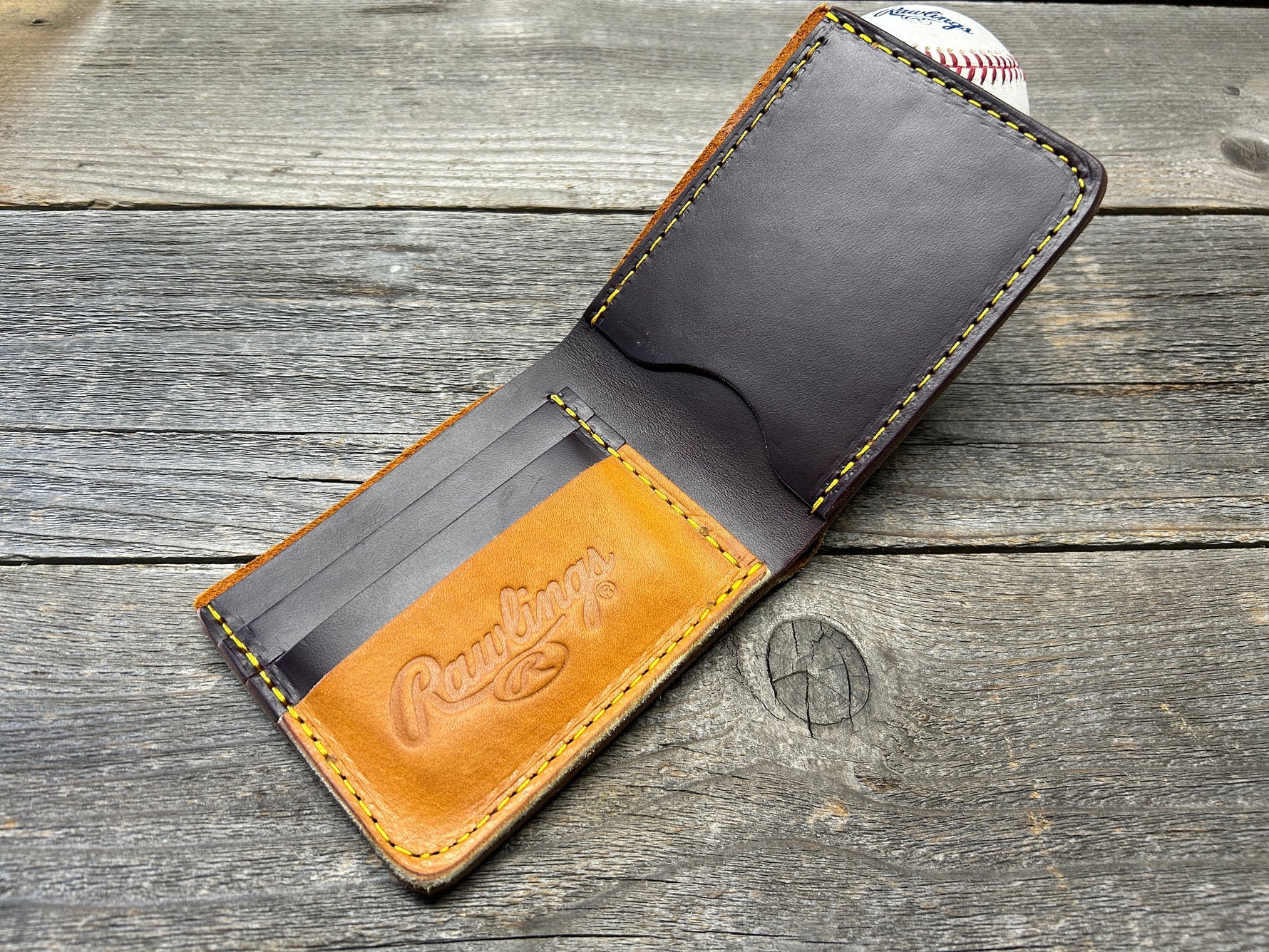 Rawlings Heart Of The Hide Horween Bifold Baseball Glove Wallet!!