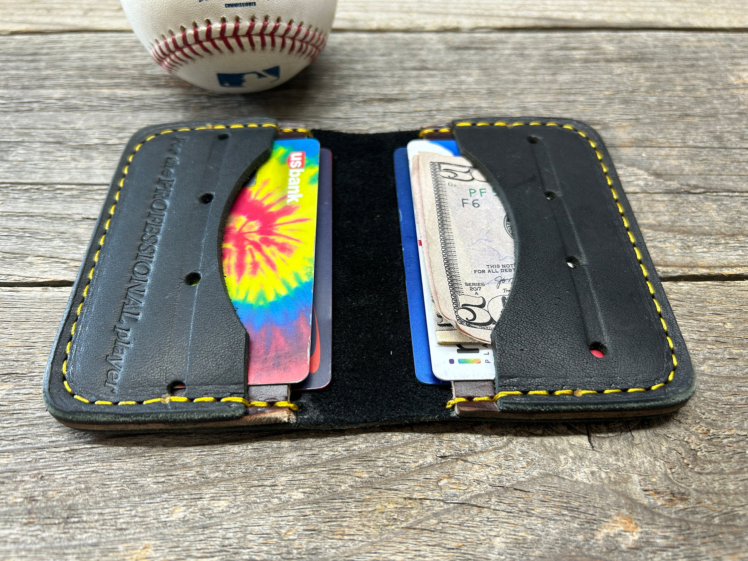 Limited Stock!! Rawlings Heart of the Hide Horween Baseball Glove Wallet!!