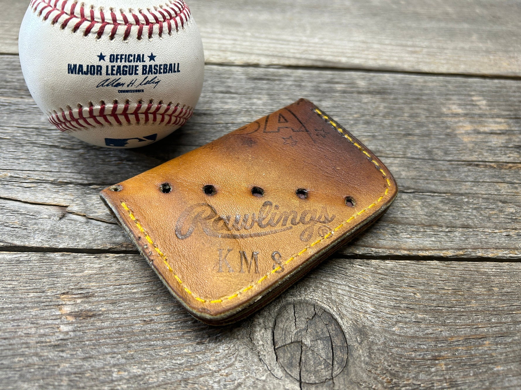 Vintage Made in the USA Rawlings Reggie Jackson Baseball Glove Wallet!