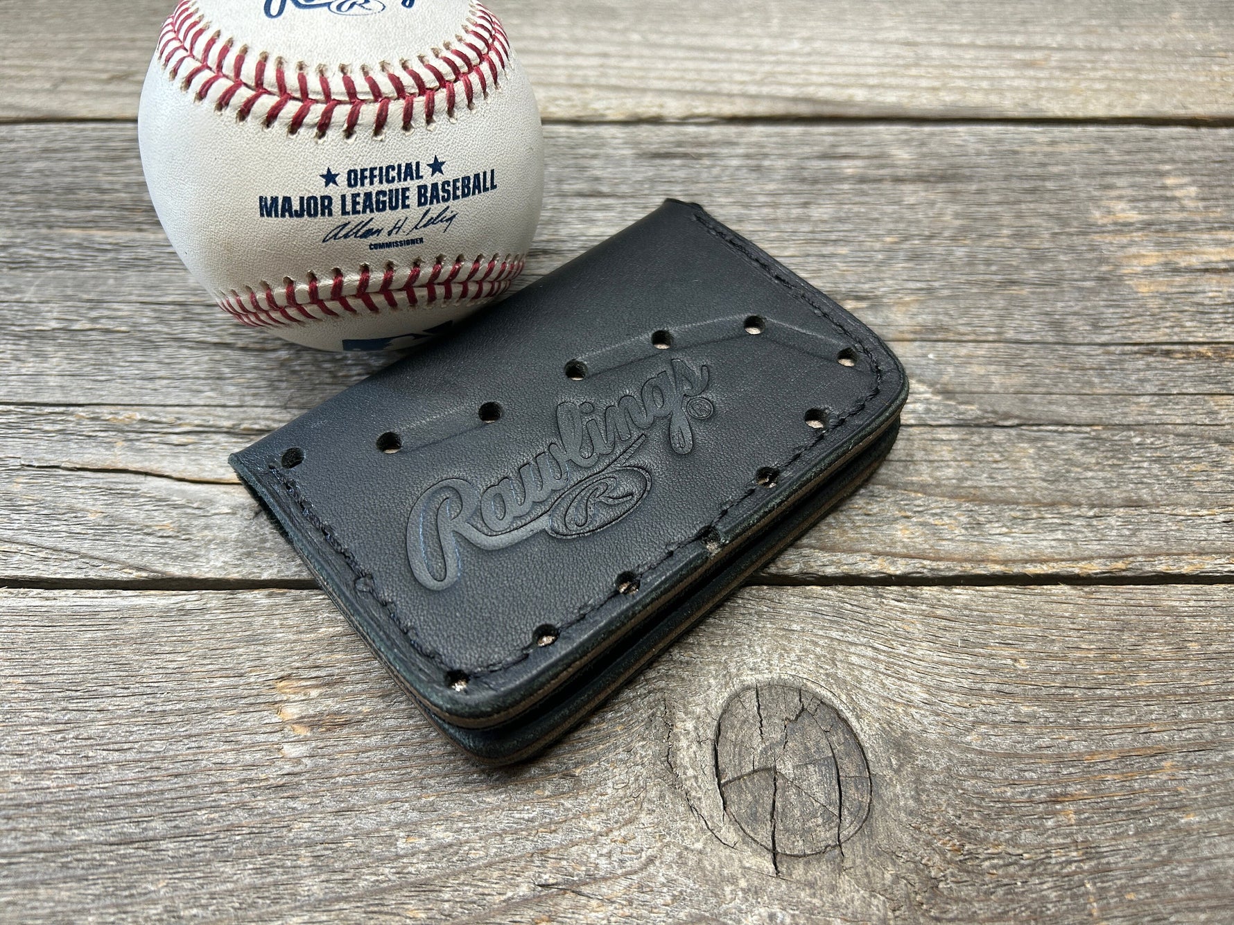 Limited Stock!! Rawlings Heart of the Hide Horween Baseball Glove Wallet!!