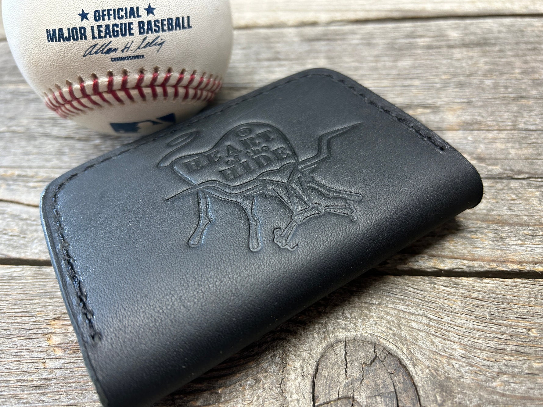 Limited Stock!! Rawlings Heart of the Hide Horween Baseball Glove Wallet!!