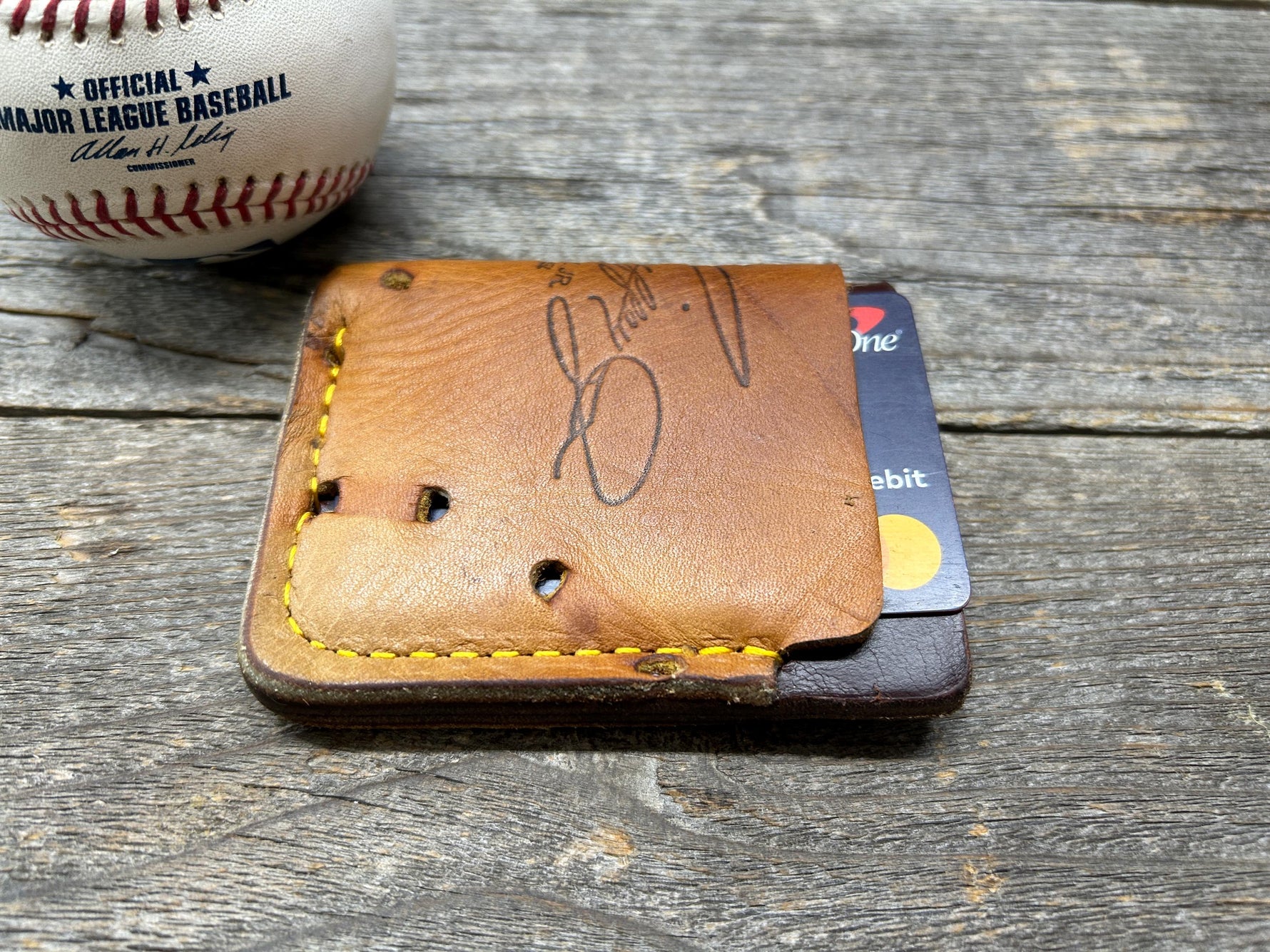 New Style! Rawlings Ken Griffey Jr Top Loading Baseball Glove Wallet with Hidden 3rd Pocket!!