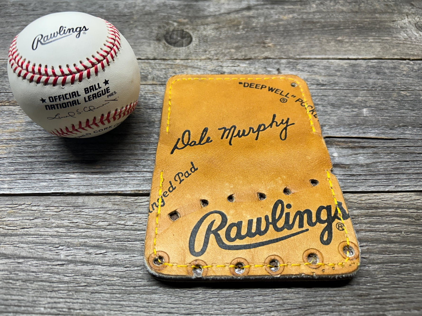 Vintage Rawlings Dale Murphy Baseball Glove Wallet!