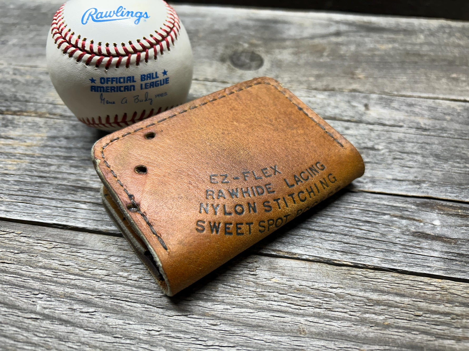 Vintage Spalding Babe Ruth Baseball Glove Wallet!!