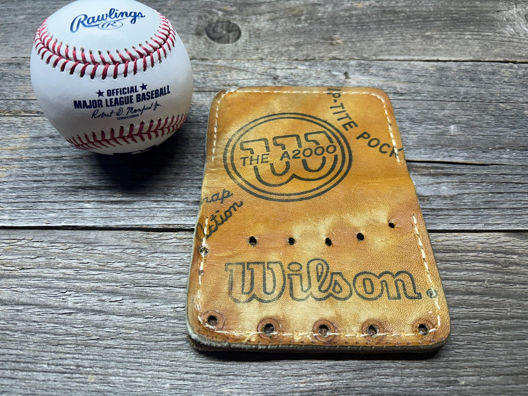 Vintage Wilson A2000 Baseball Glove Wallet!