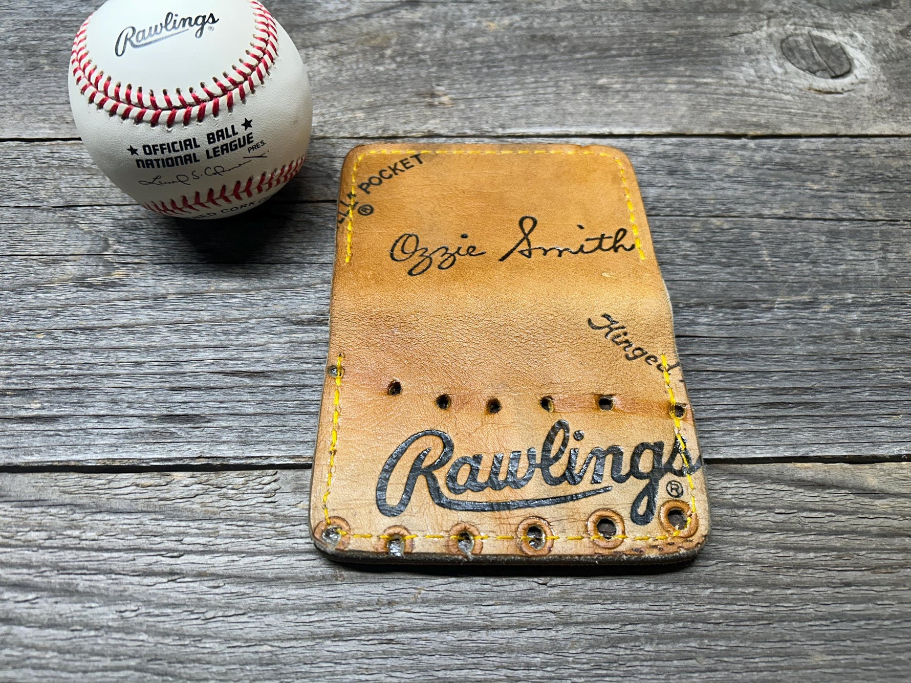 Vintage Rawlings Ozzie Smith Baseball Glove Wallet!