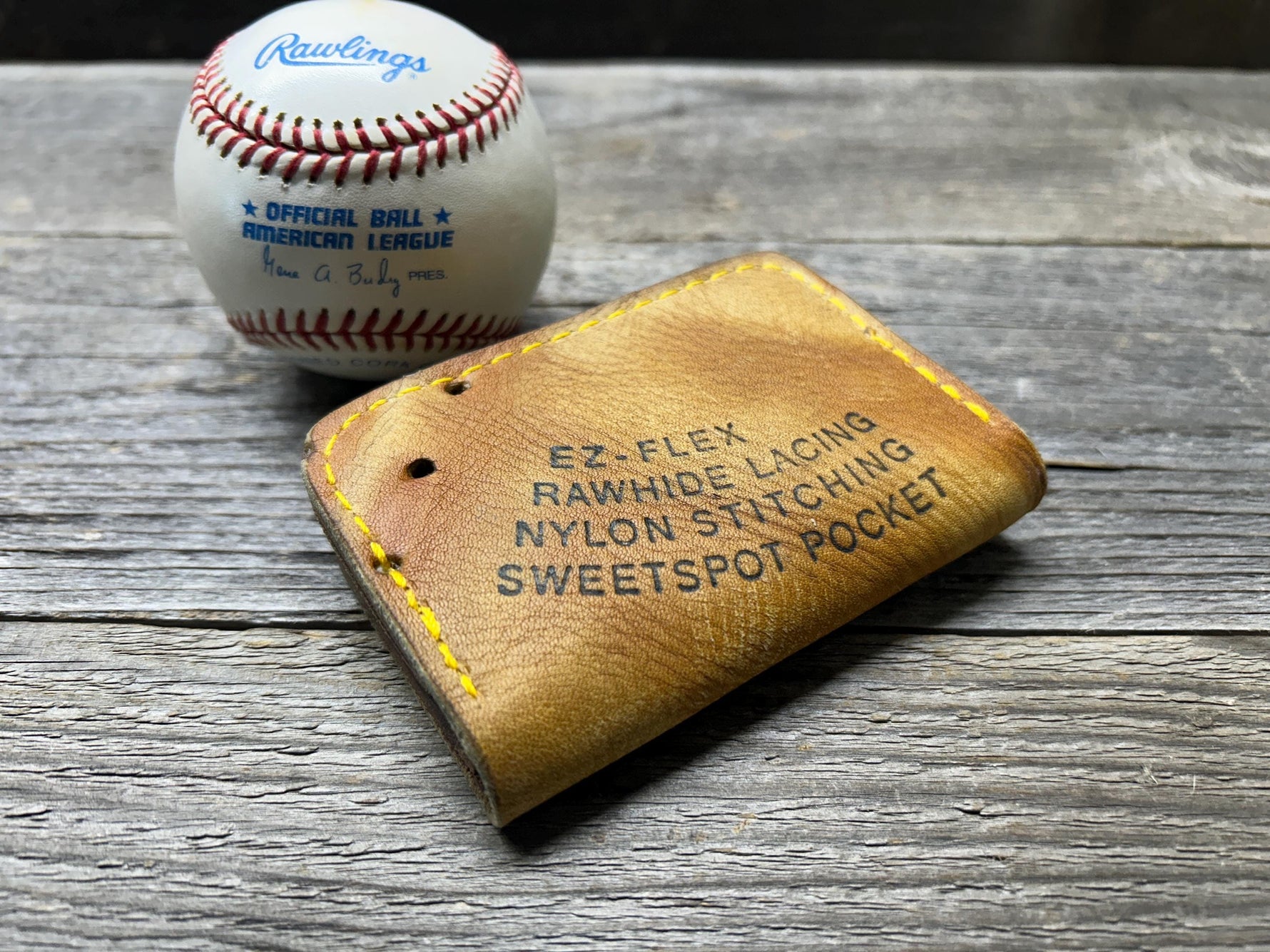 Vintage Spalding Babe Ruth Baseball Glove Wallet!!