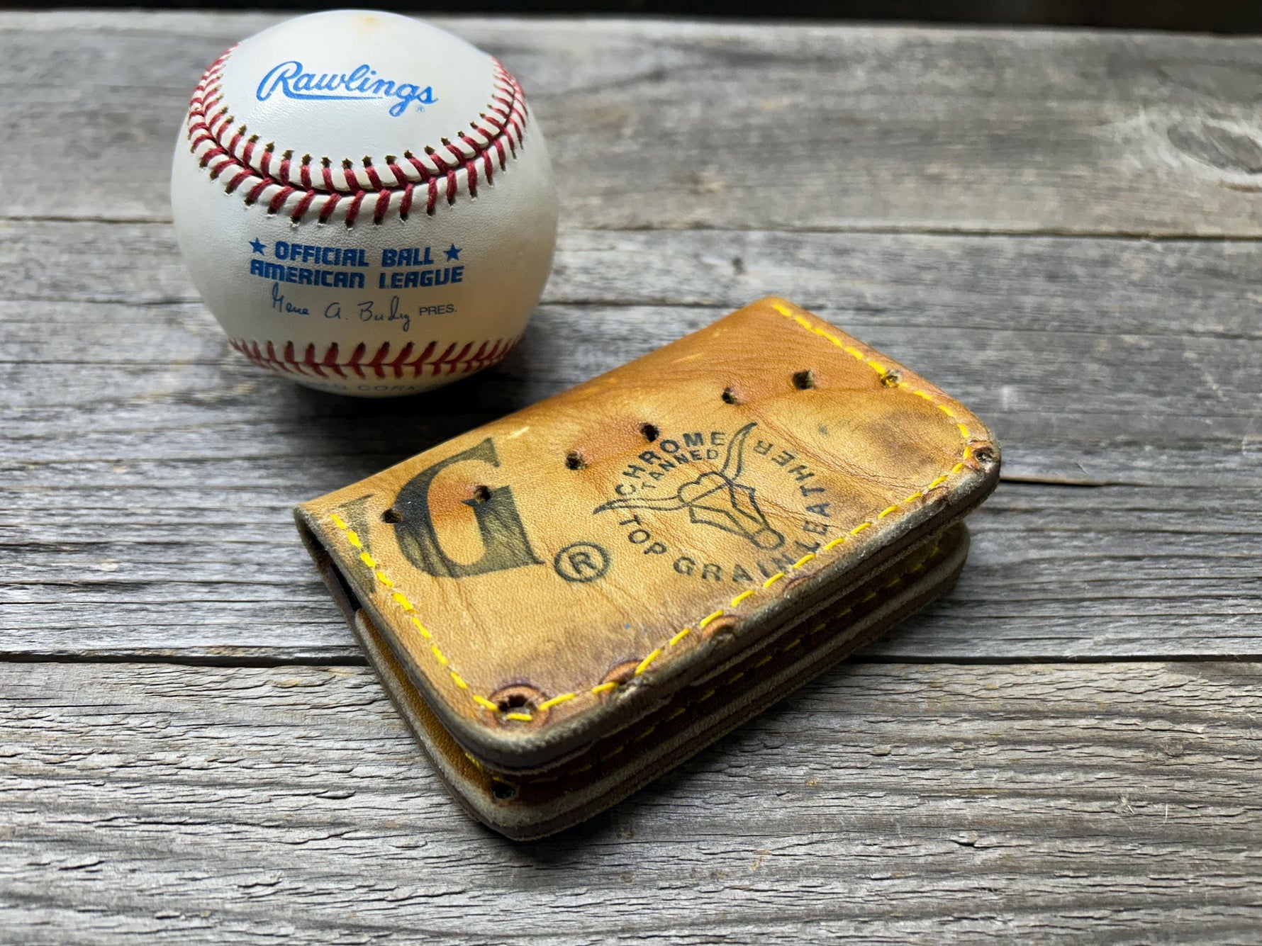 Vintage Spalding Babe Ruth Baseball Glove Wallet!!