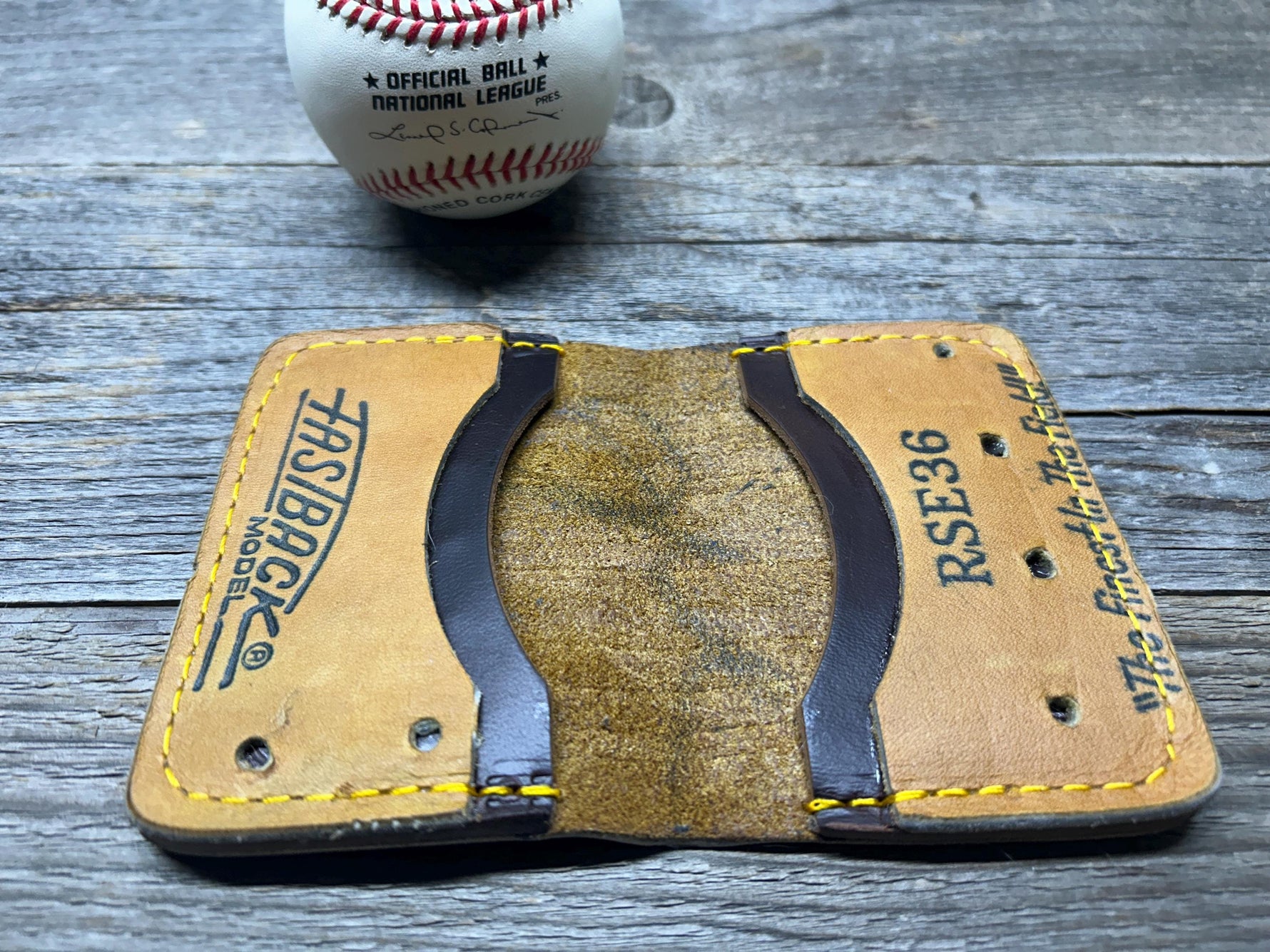 Vintage Rawlings Ryne Sandberg Limited Edition Baseball Glove Wallet!!
