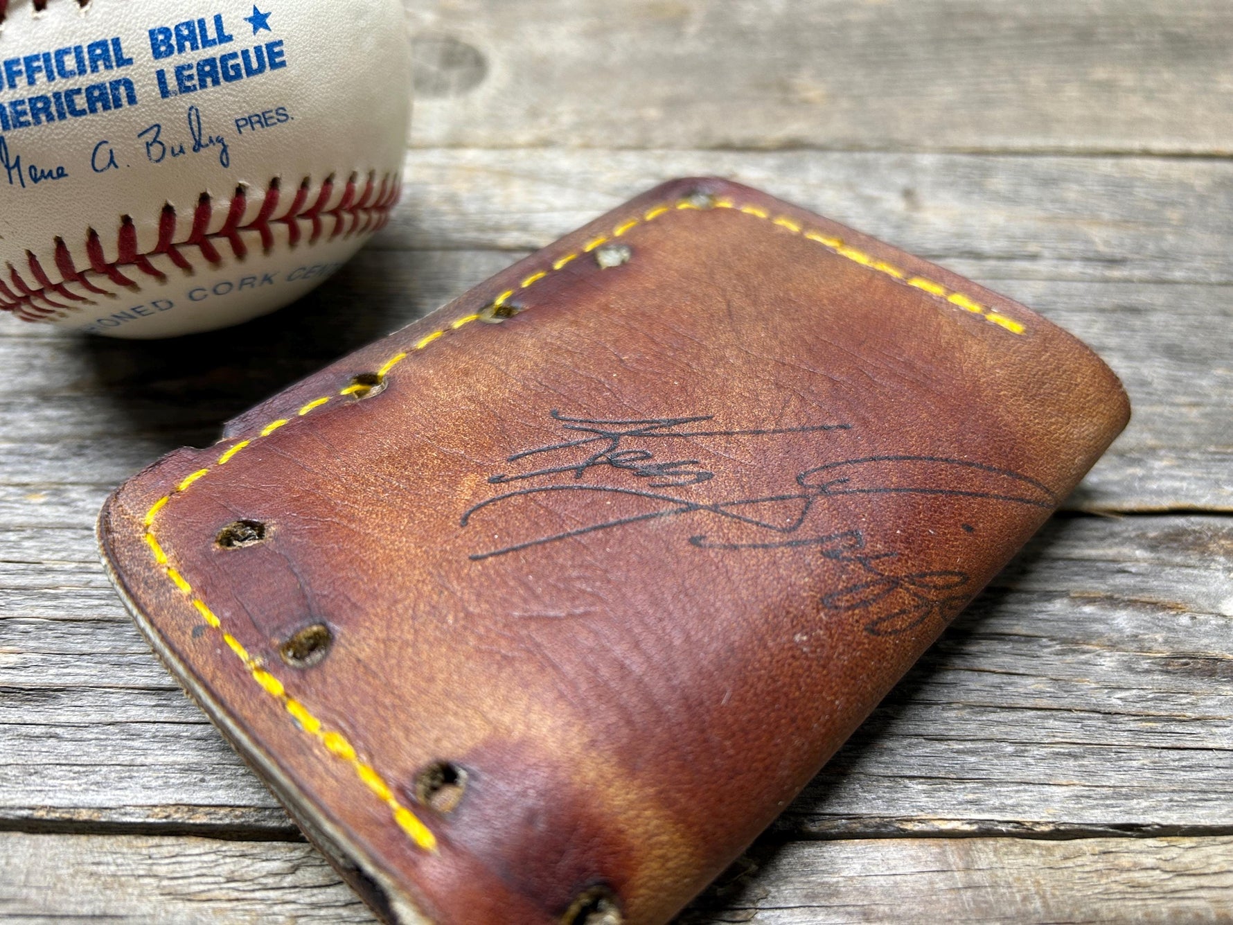Vintage Rawlings Ken Griffey Jr Baseball Glove Wallet!