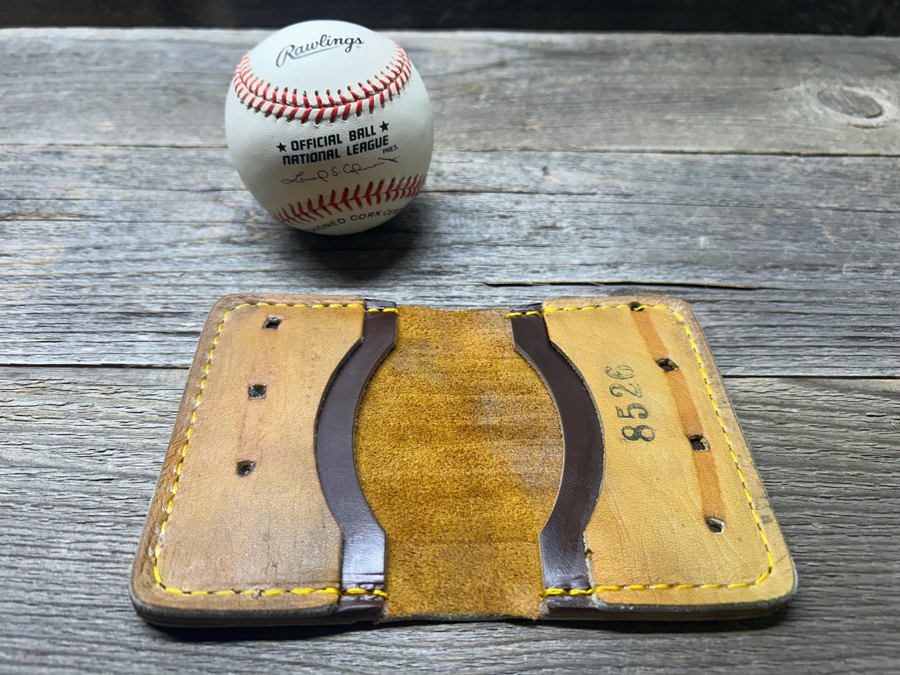 Vintage Rawlings Ryne Sandberg Baseball Glove Wallet!!