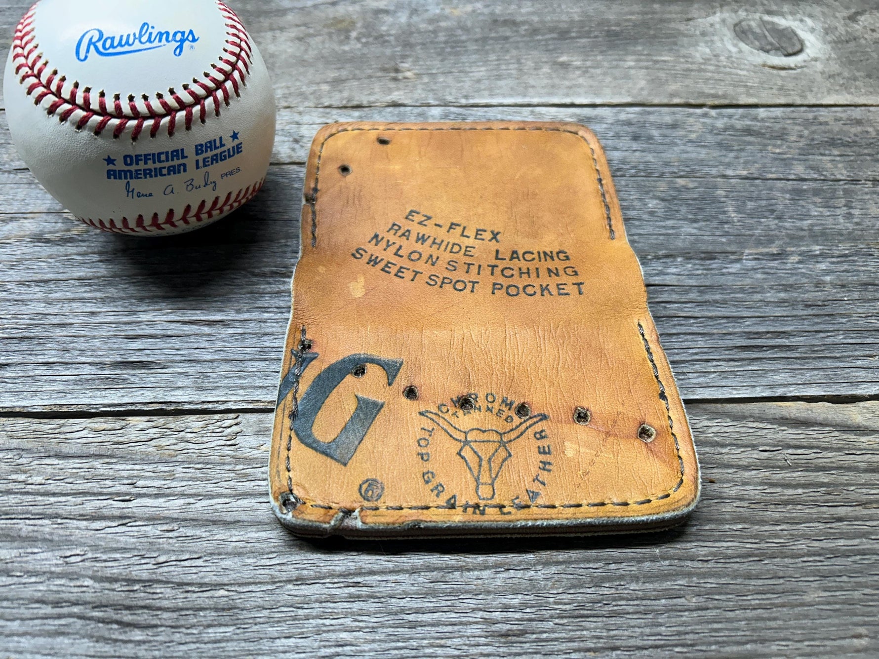 Vintage Spalding Babe Ruth Baseball Glove Wallet!!