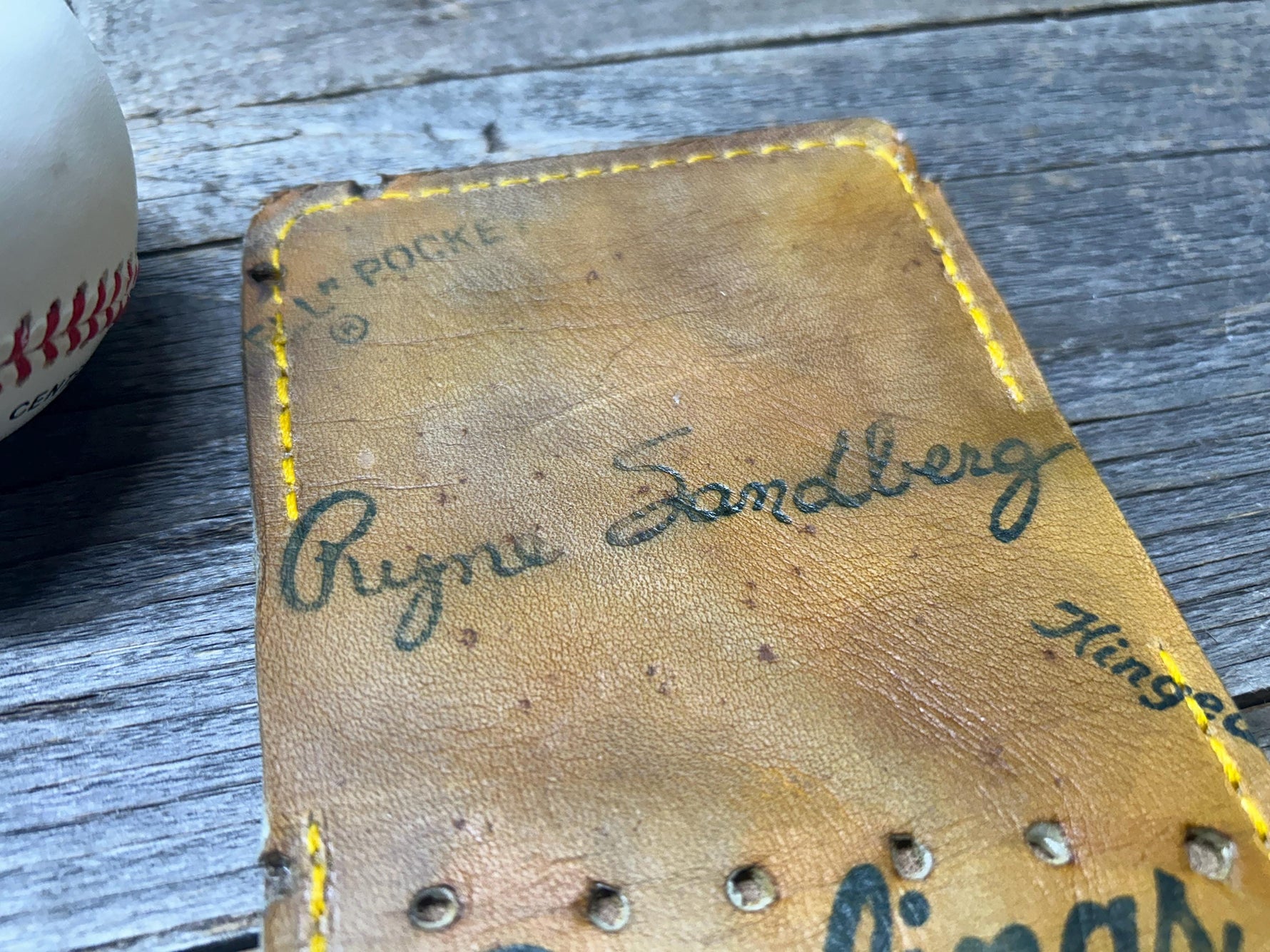 Vintage Rawlings Ryne Sandberg Baseball Glove Wallet!!