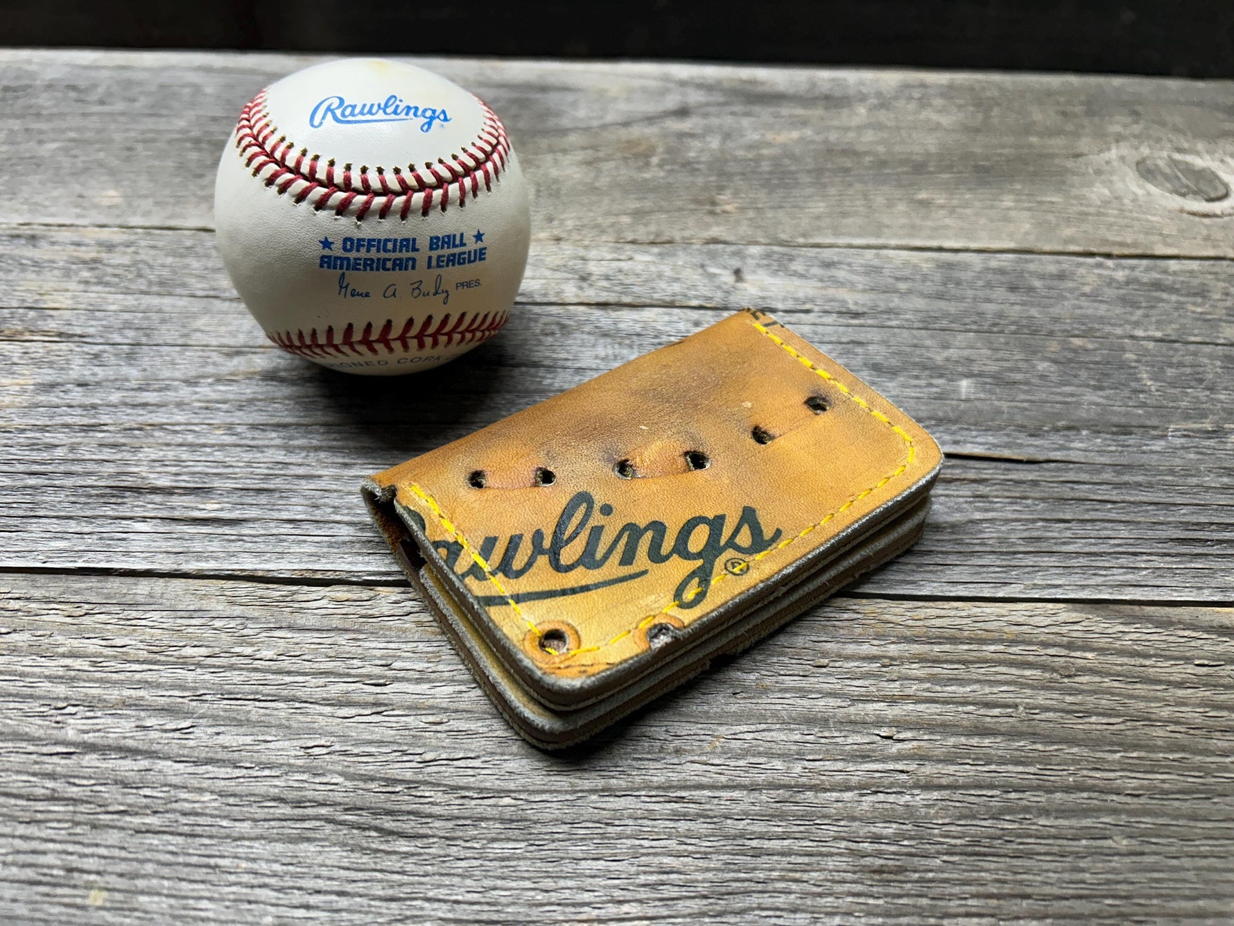 Vintage Rawlings Ken Griffey Jr Baseball Glove Wallet!