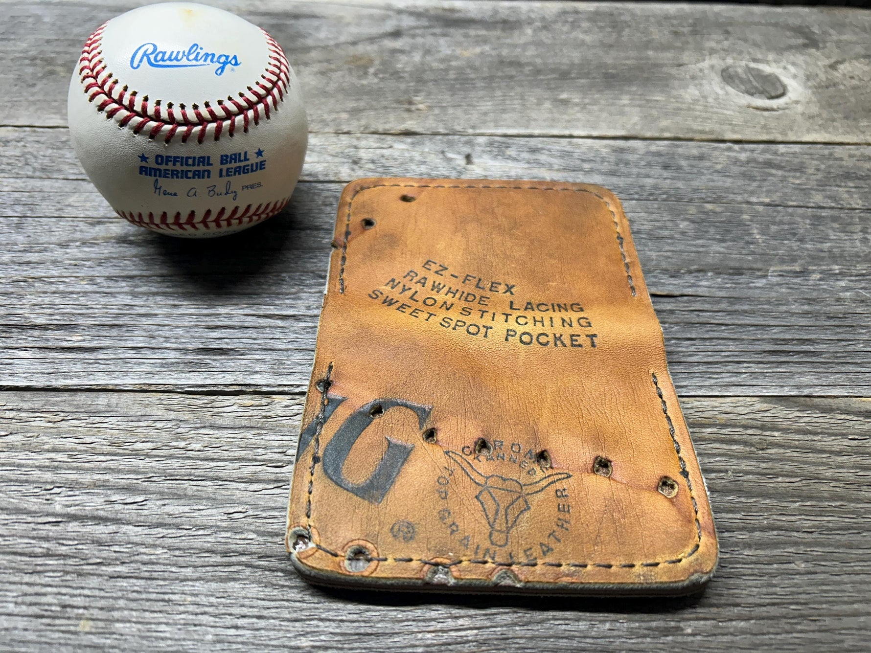 Vintage Spalding Babe Ruth Baseball Glove Wallet!!