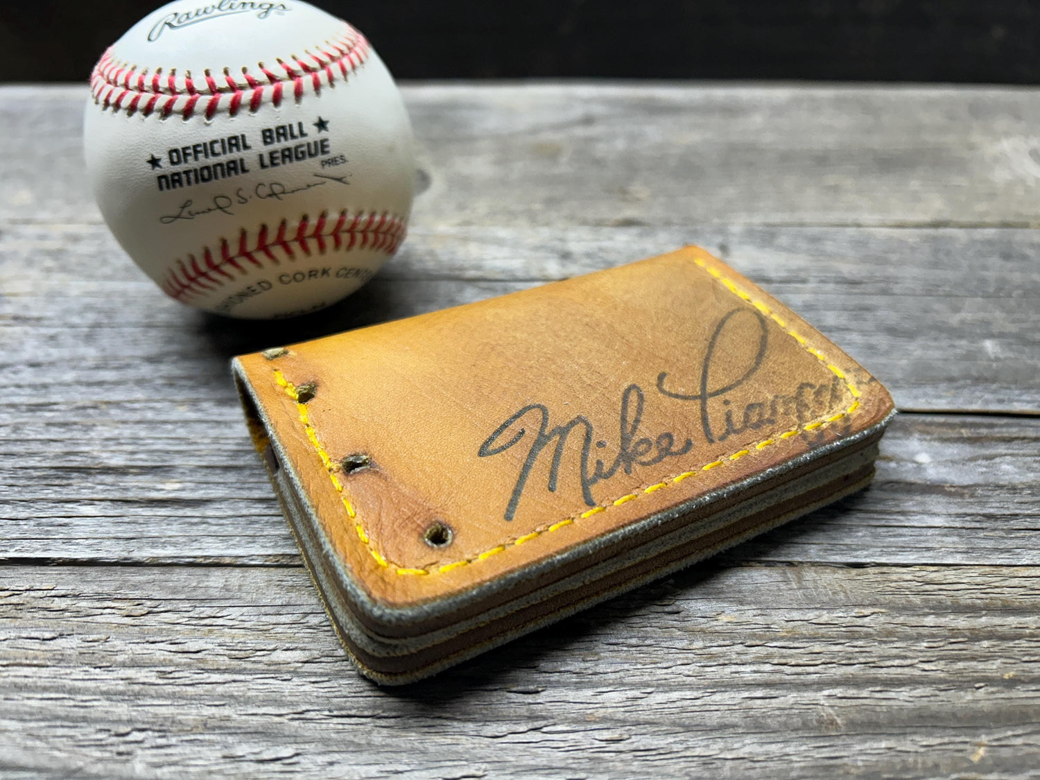 Vintage Rawlings Mike Piazza Baseball Glove Wallet!