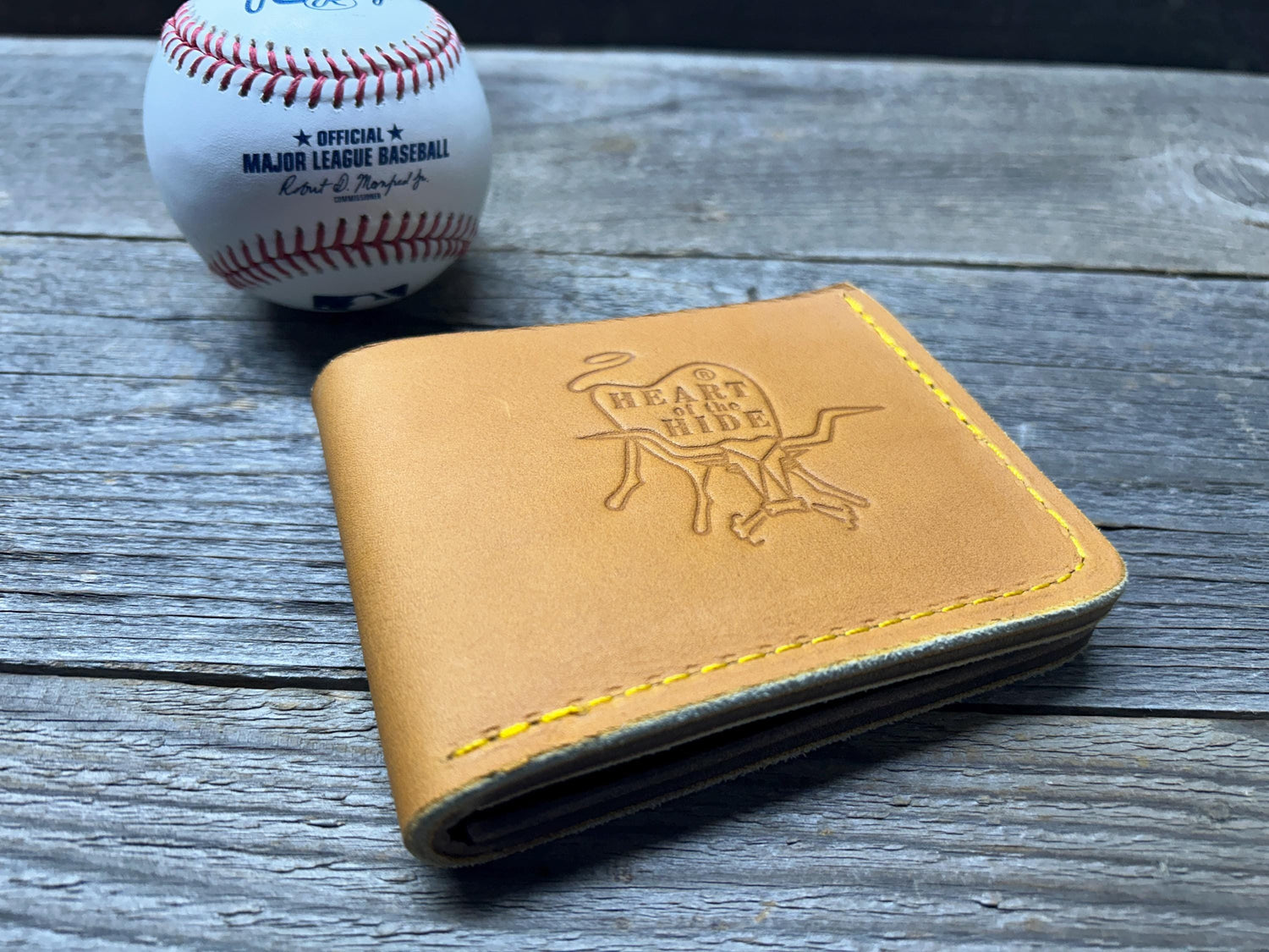 Rawlings Heart Of The Hide Horween Bifold Baseball Glove Wallet!!
